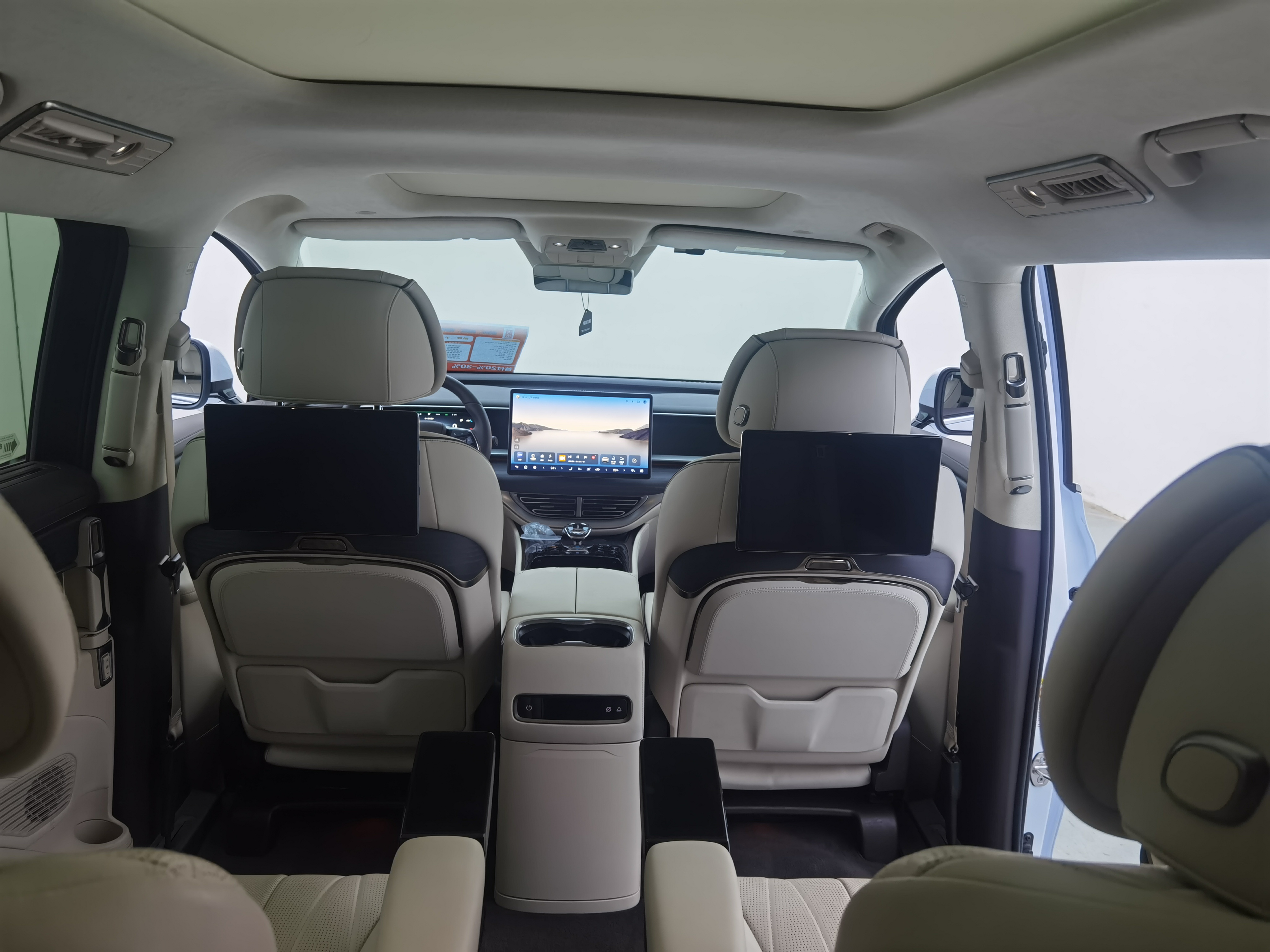 Denza D9 2024 immagine di auto #5