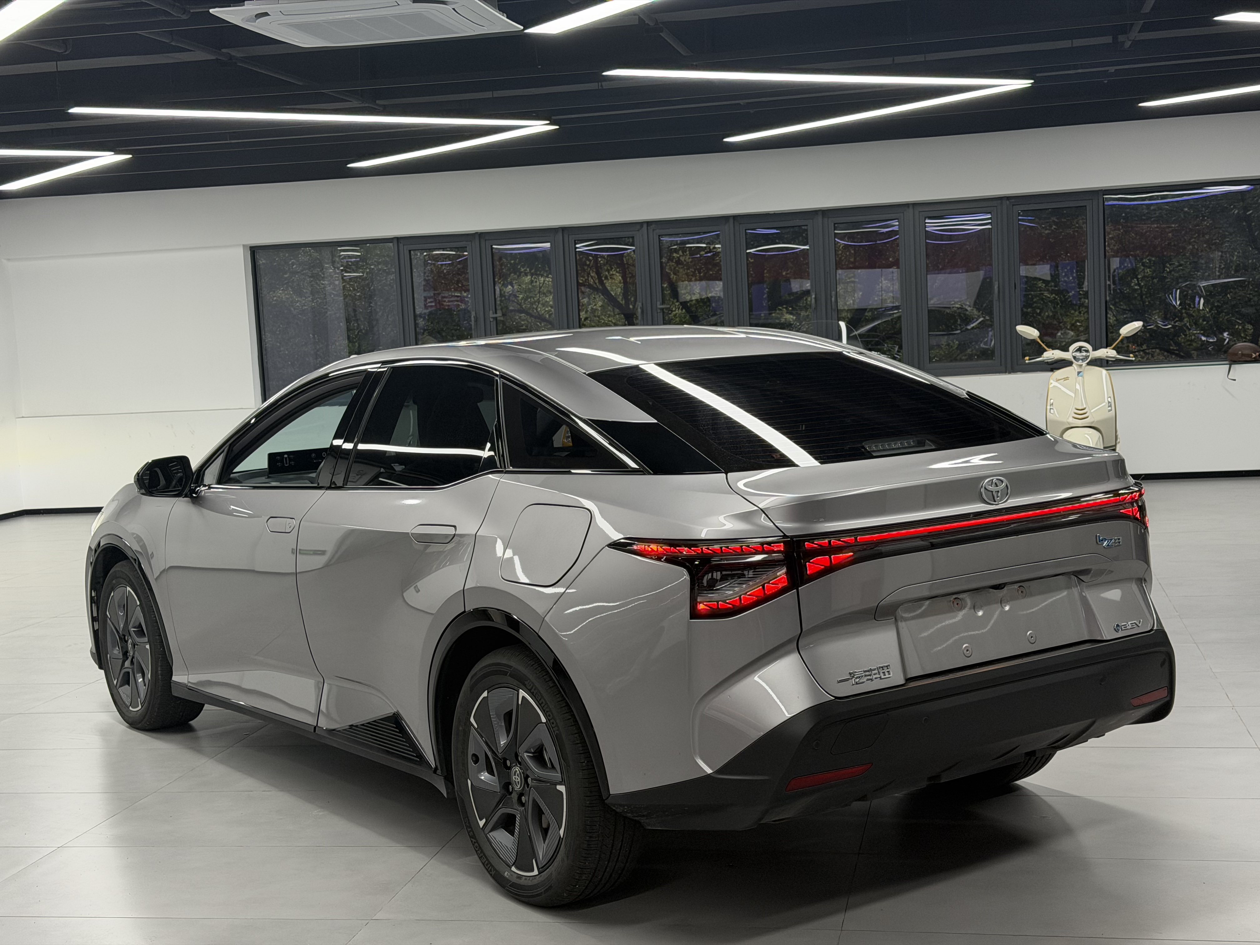 Toyota bZ3 2025 immagine di auto #5