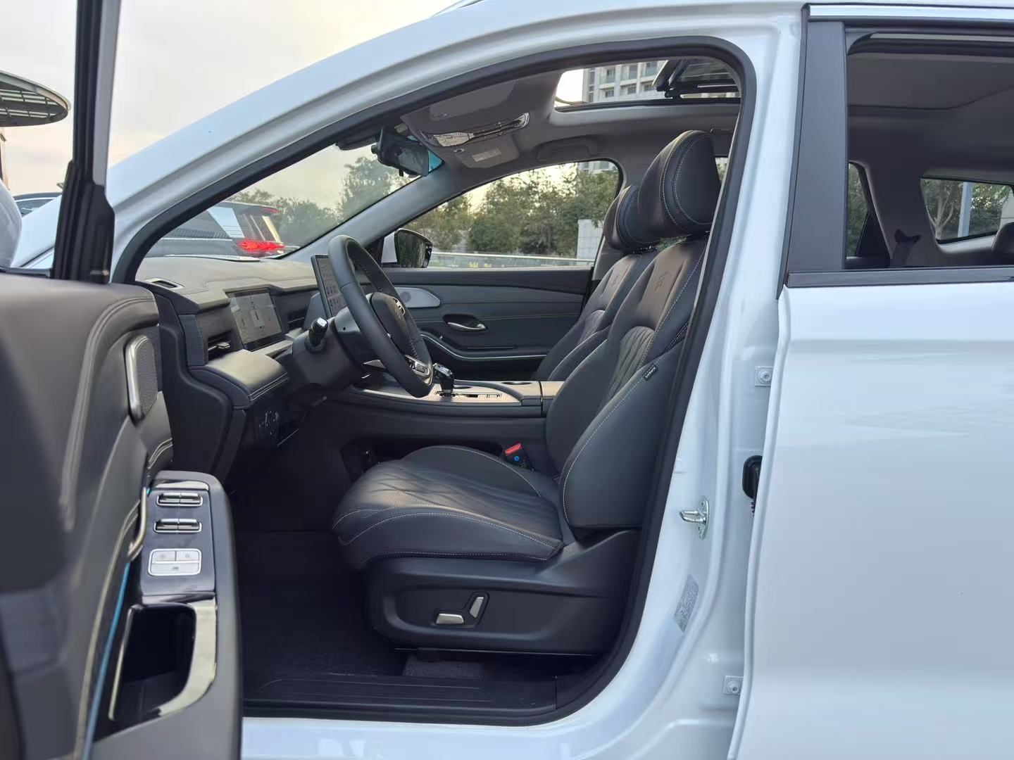 Jetour X90 PRO 2025 immagine di auto #5