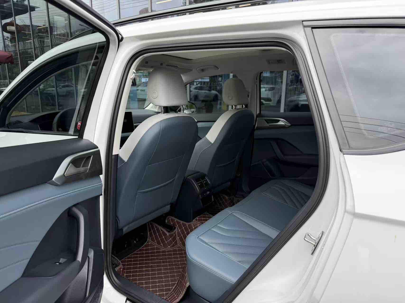 Volkswagen Tharu 2024 car image #5