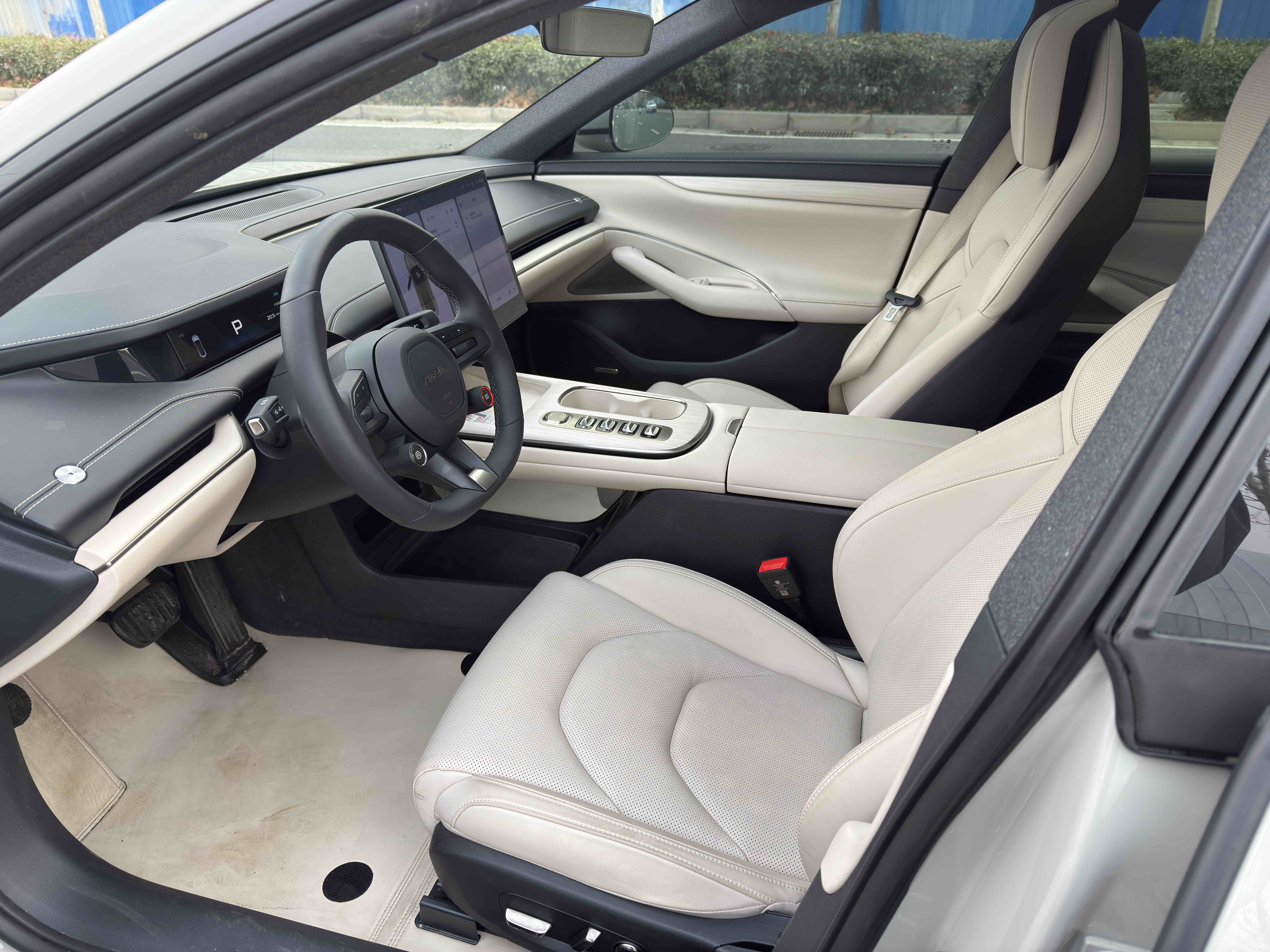 MI SU7 2025 car image #5