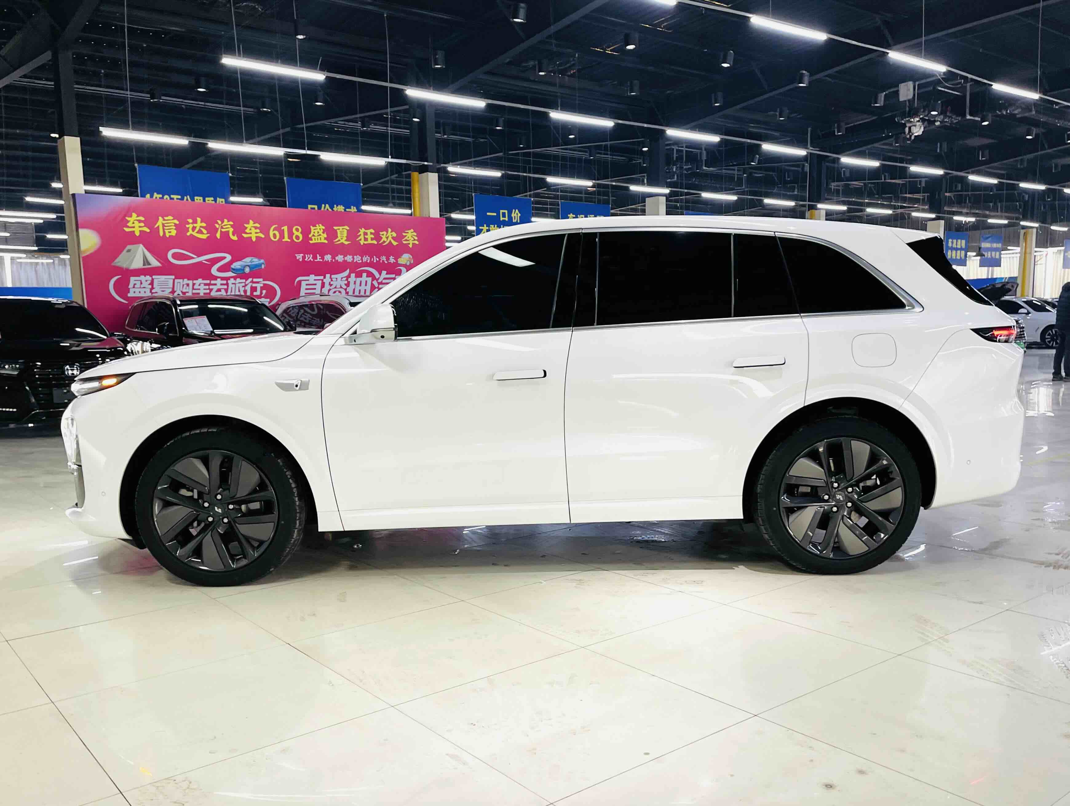 Li L6 2024 imagen de coche #5