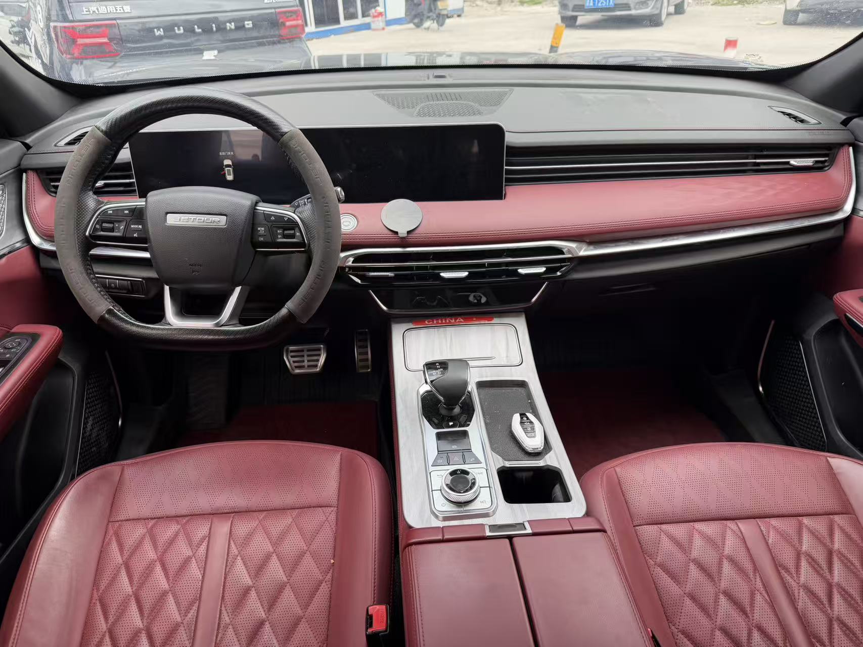 X70 PLUS 2024 car image #5