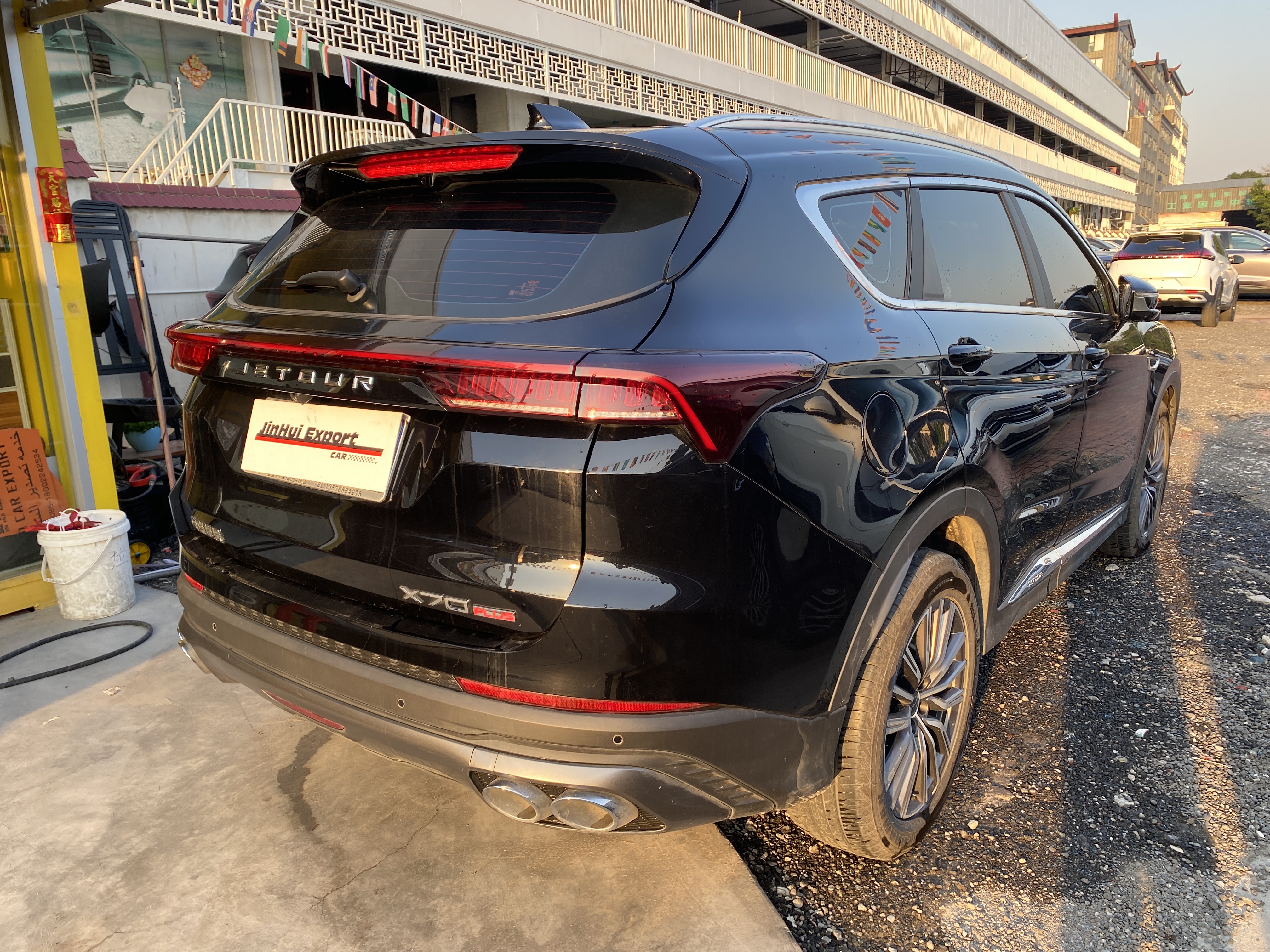 X70 PLUS 2024 car image #5