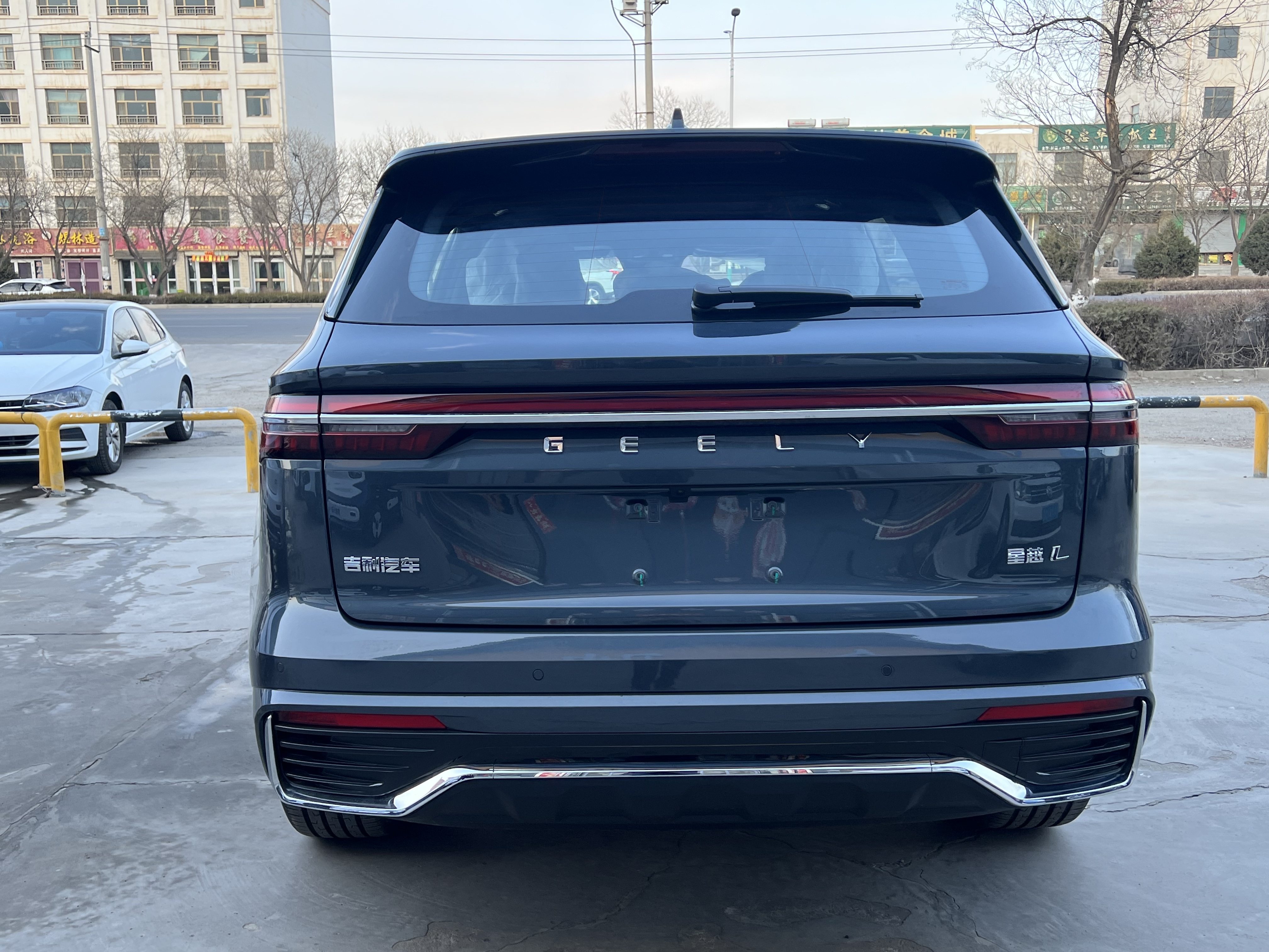 GEELY Monjaro 2026 car image #5