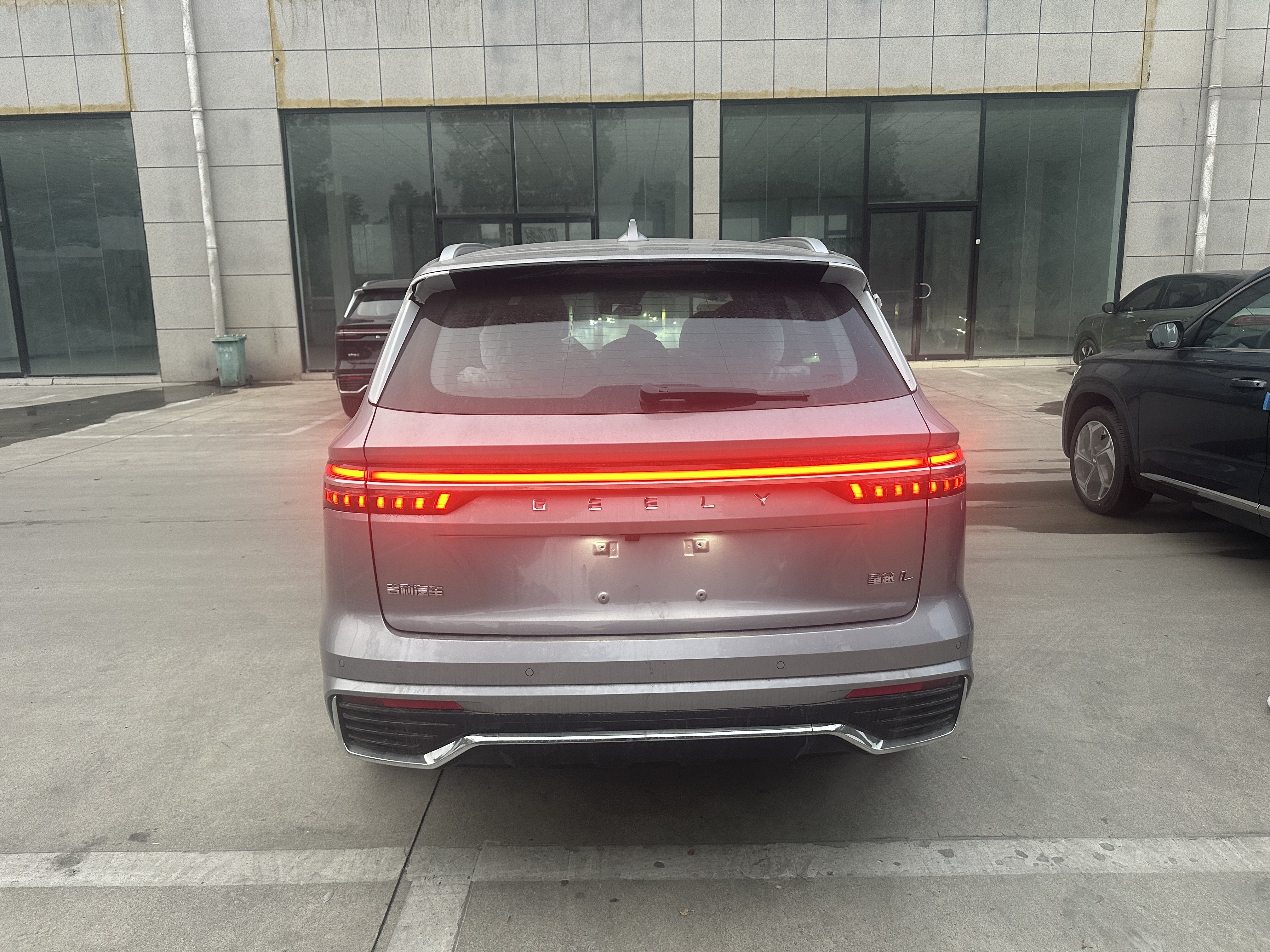 GEELY Monjaro 2025 car image #5