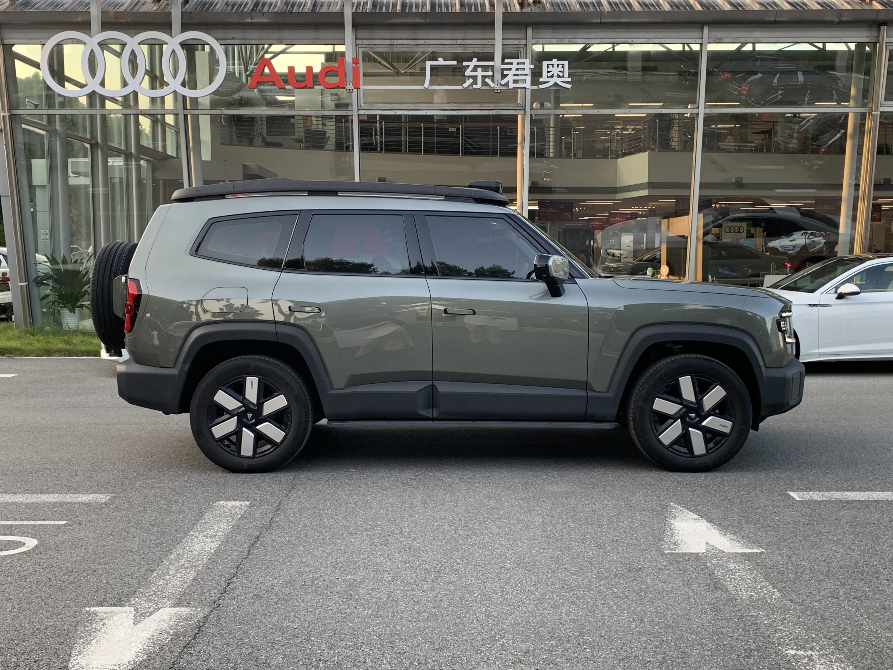 Deepal G318 2024 car image #5