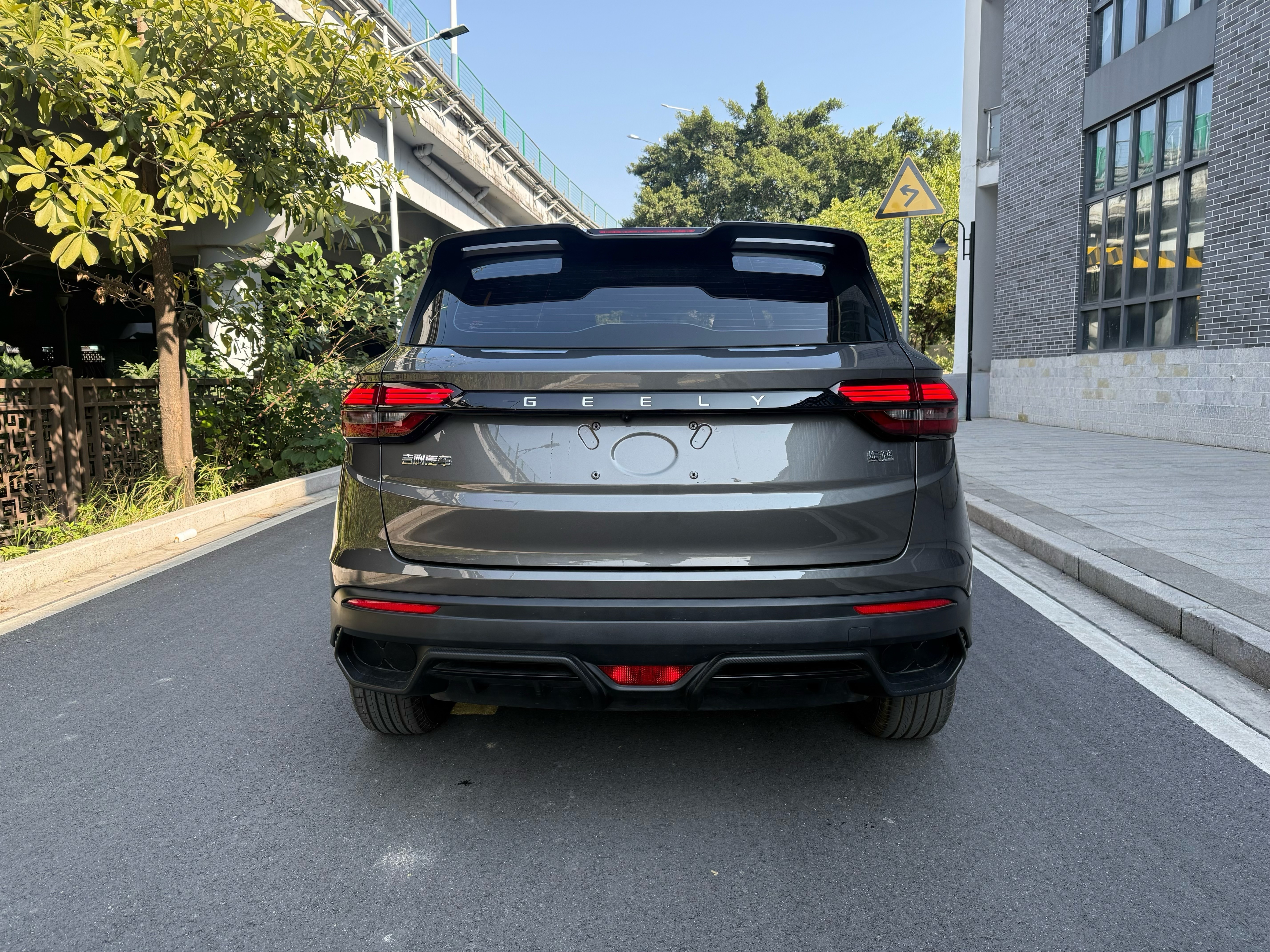 GEELY Coolray 2025 #5 GEELY Coolray 2025 car image #5