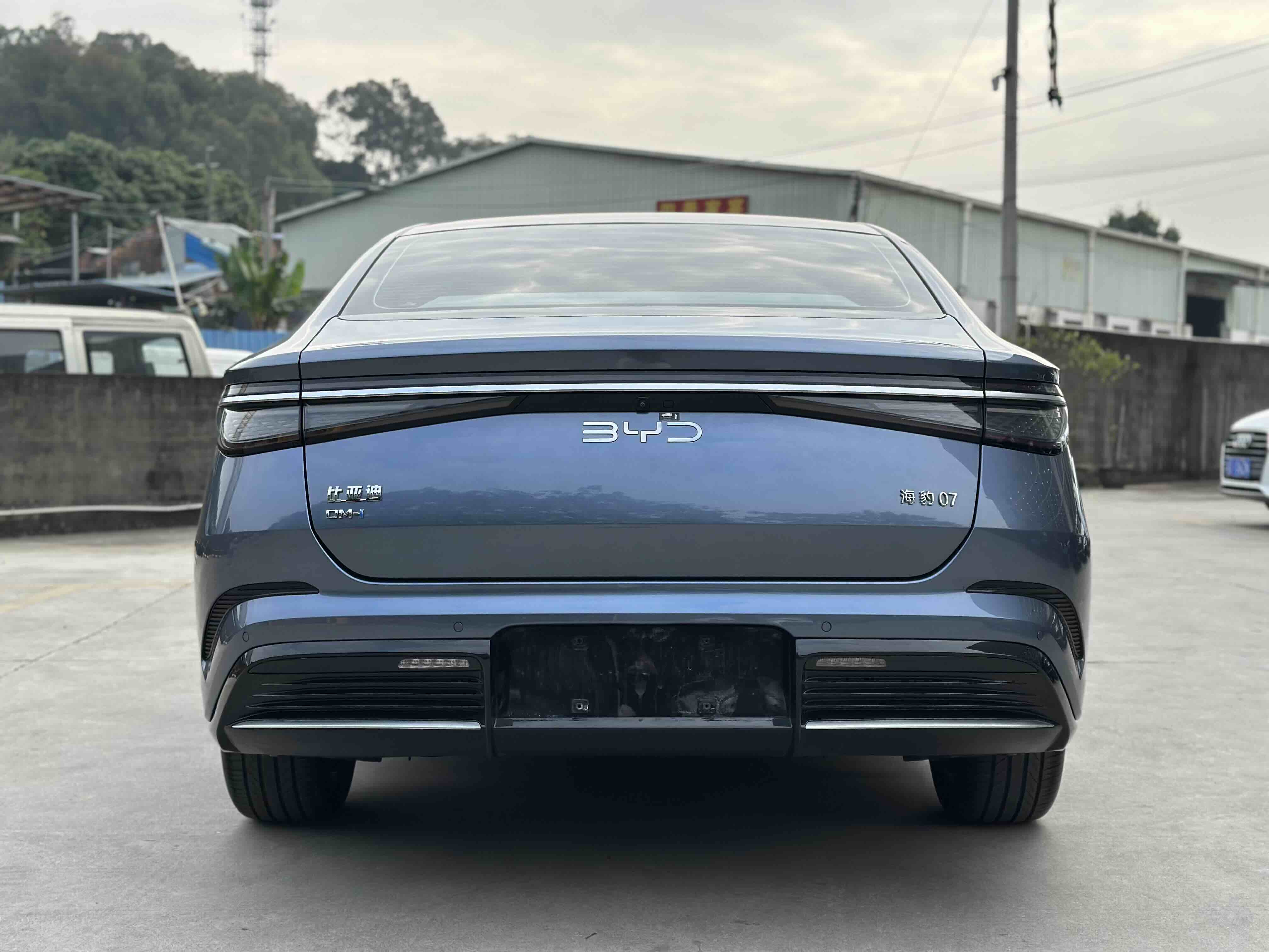 BYD Seal 07 DM-i 2025 immagine di auto #5