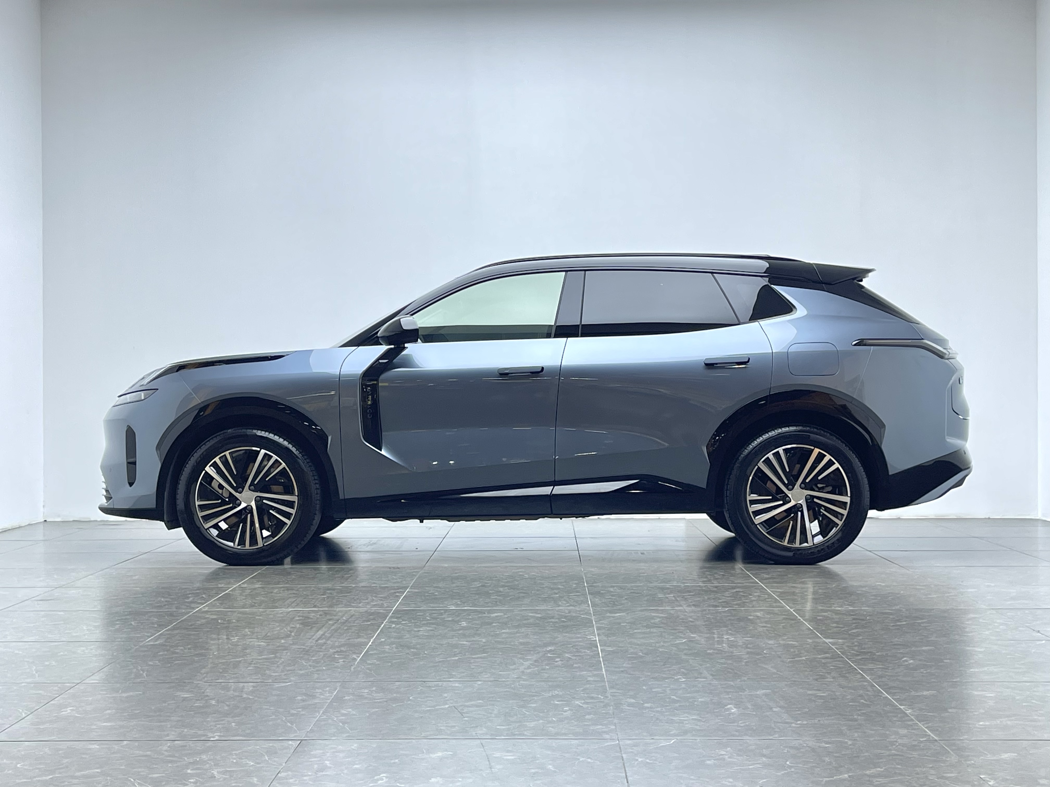 Lynk & Co 08 EM-P 2024 #5 Lynk & Co 08 EM-P 2024 car image #5