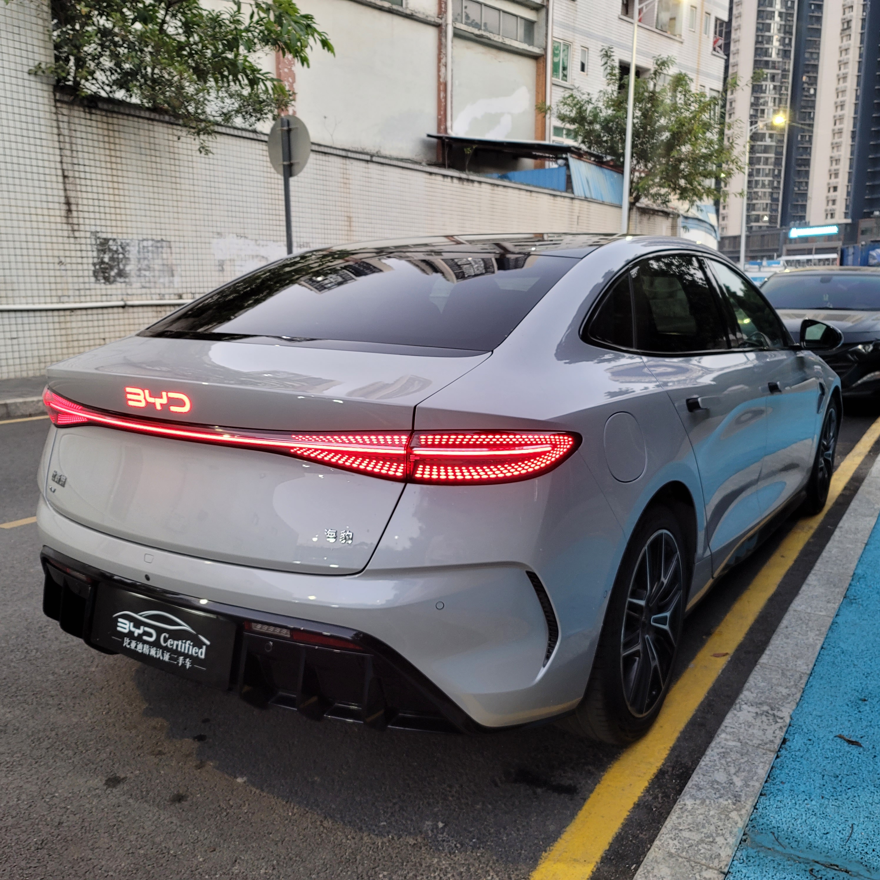 BYD Seal 2024 car image #5