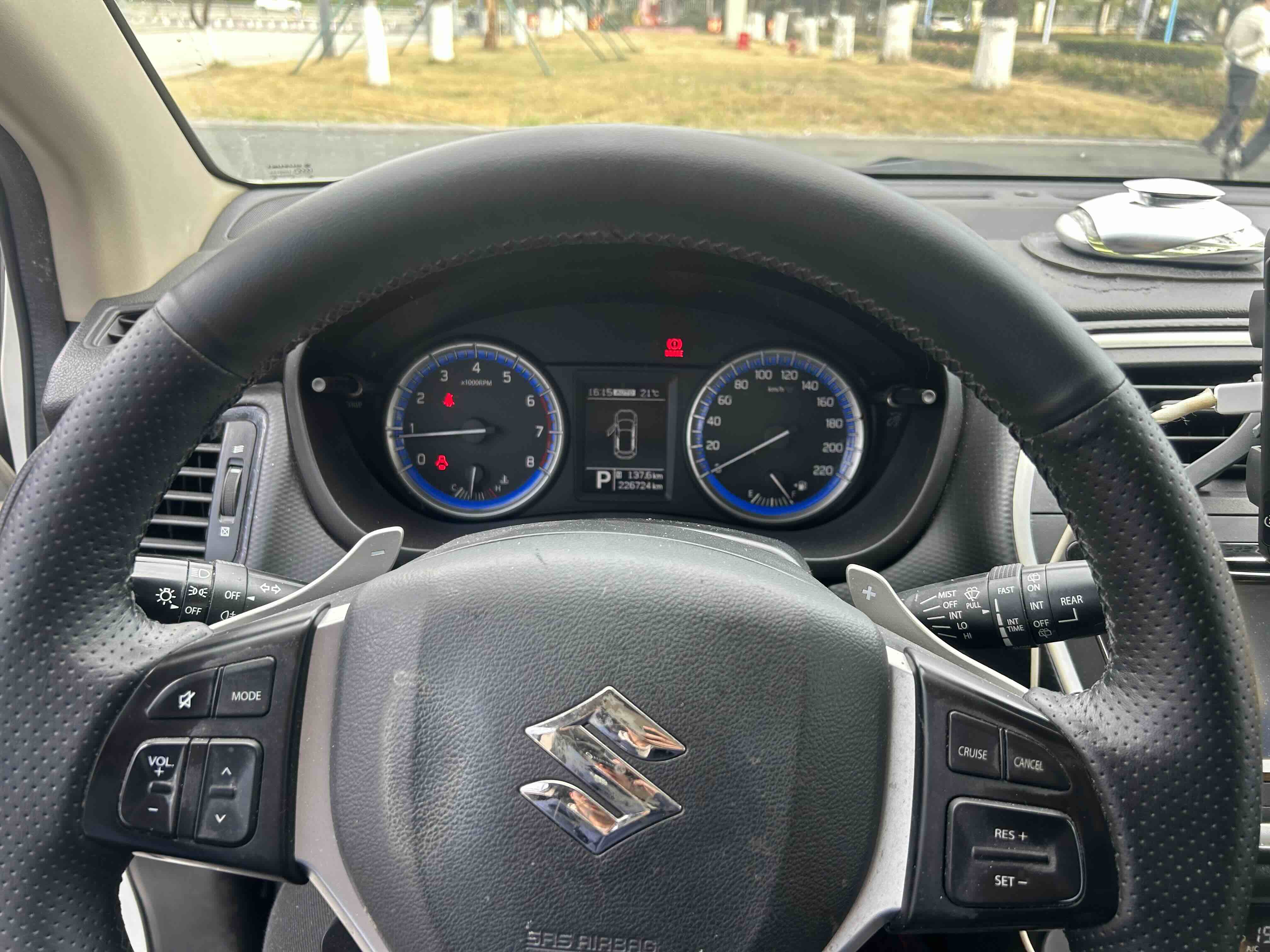 Suzuki S-Cross 2015 immagine di auto #5