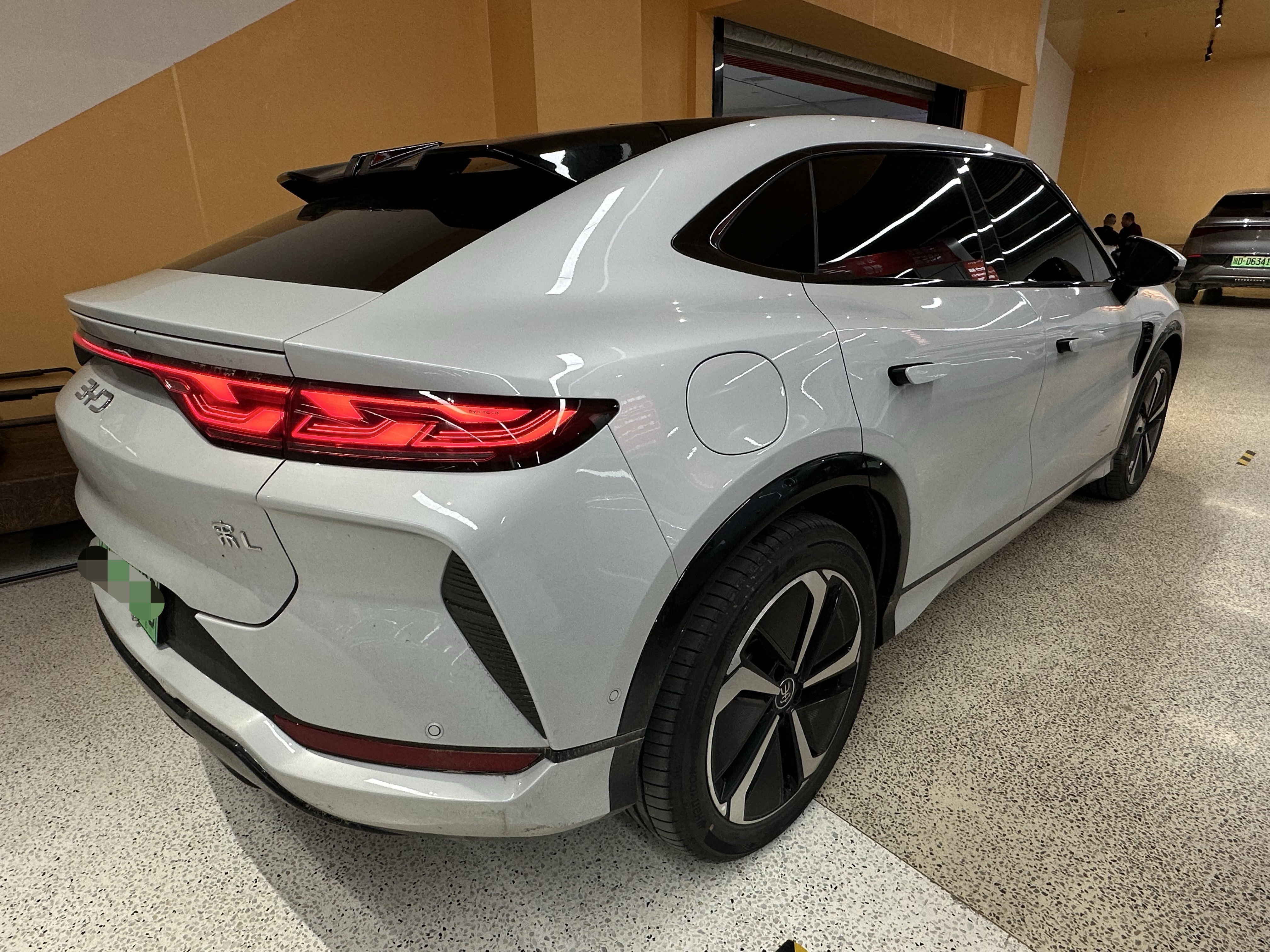 BYD SongL EV 2025 #5 BYD SongL EV 2025 car image #5