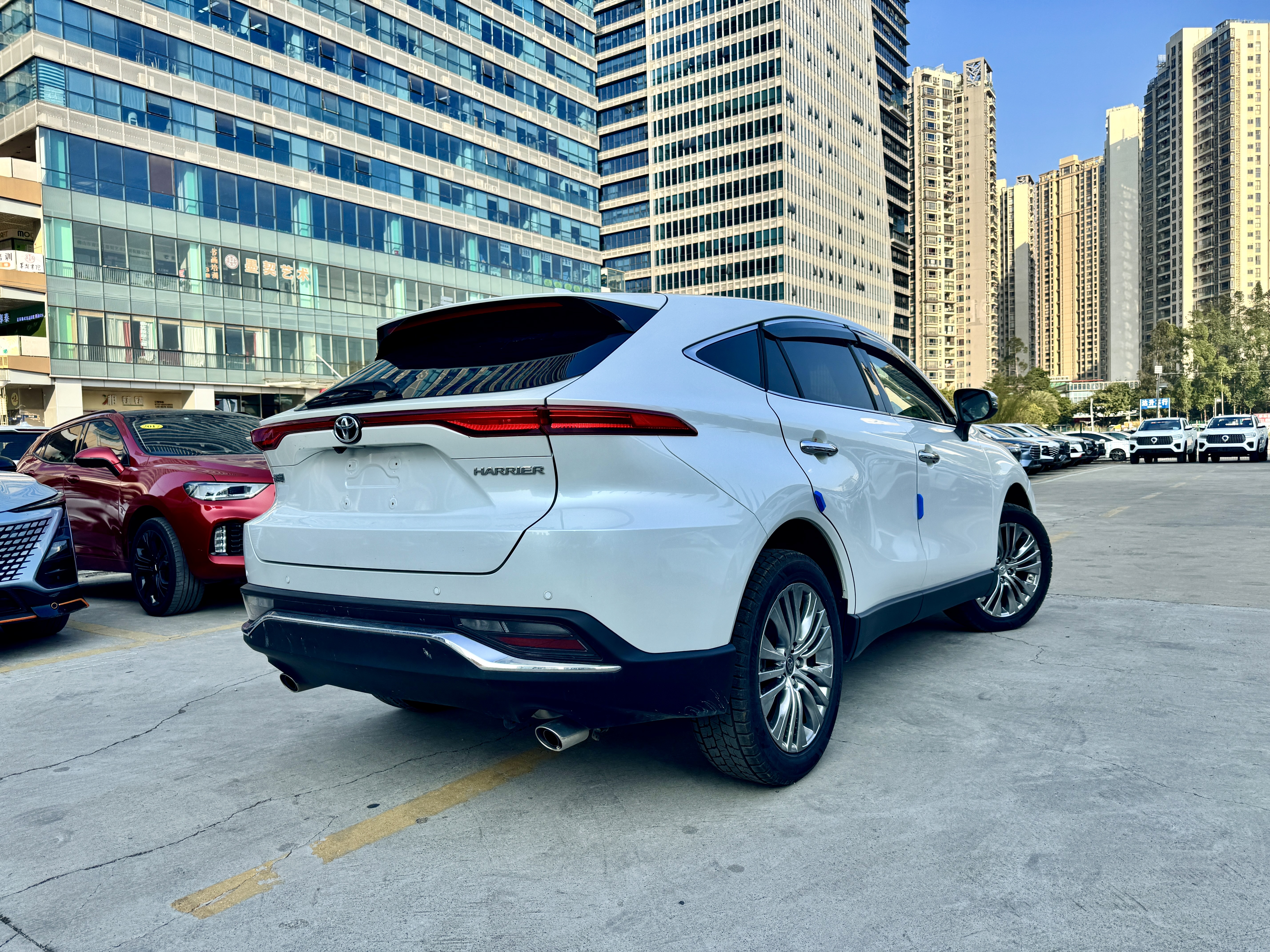 Toyota Harrier 2024 immagine di auto #5