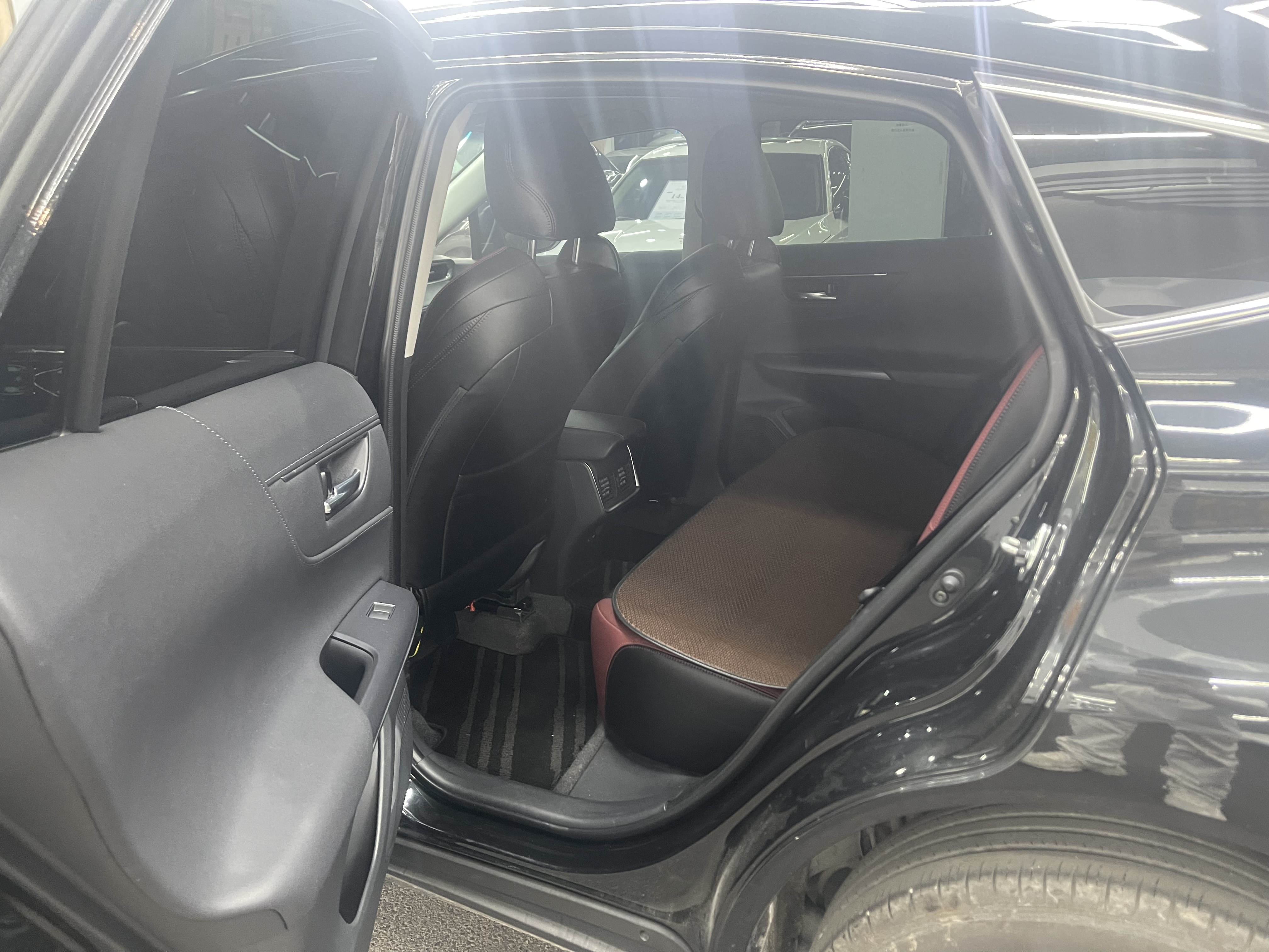 Toyota Harrier 2024 car image #5