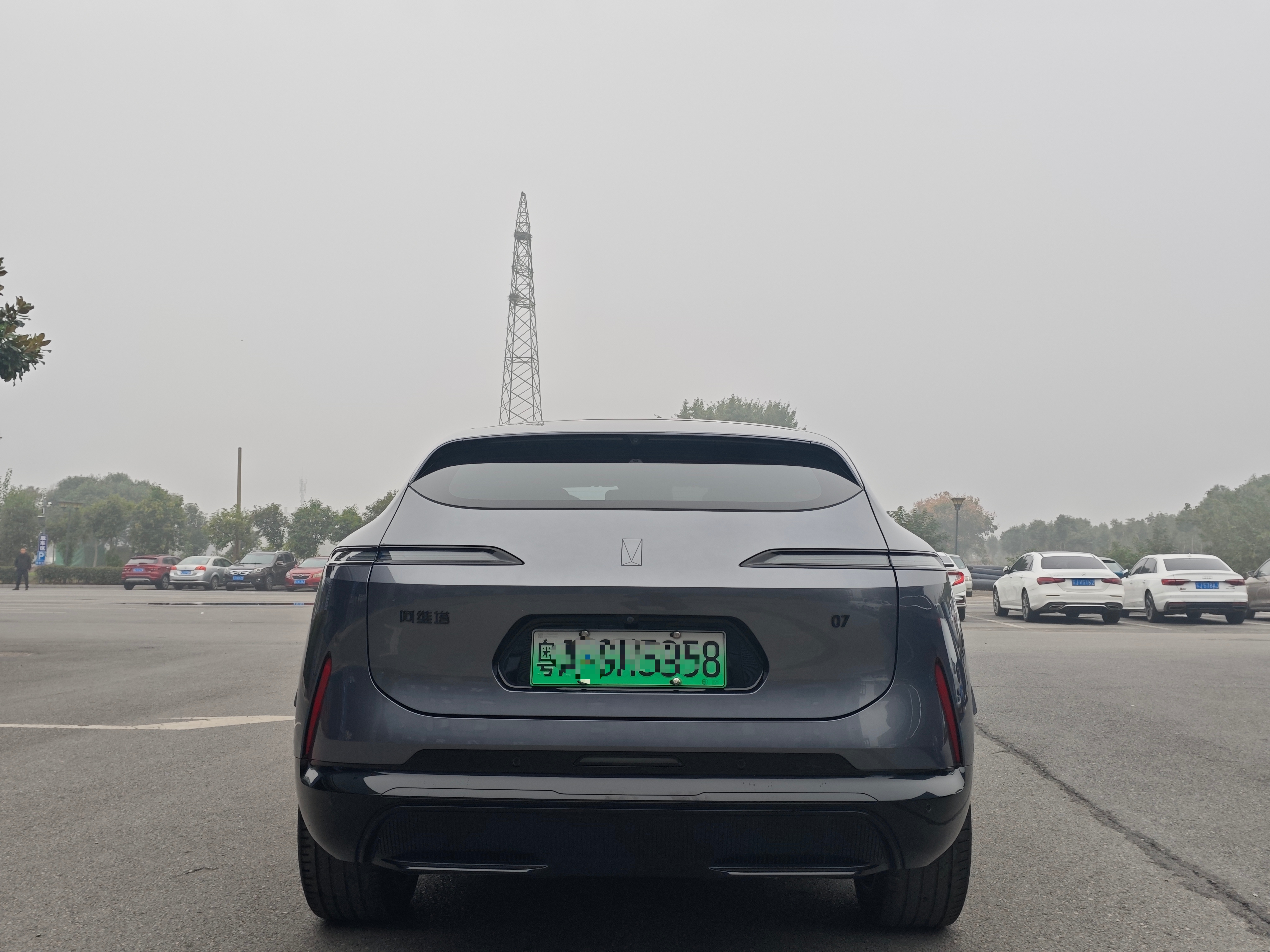 Avatr 07 2024 car image #5