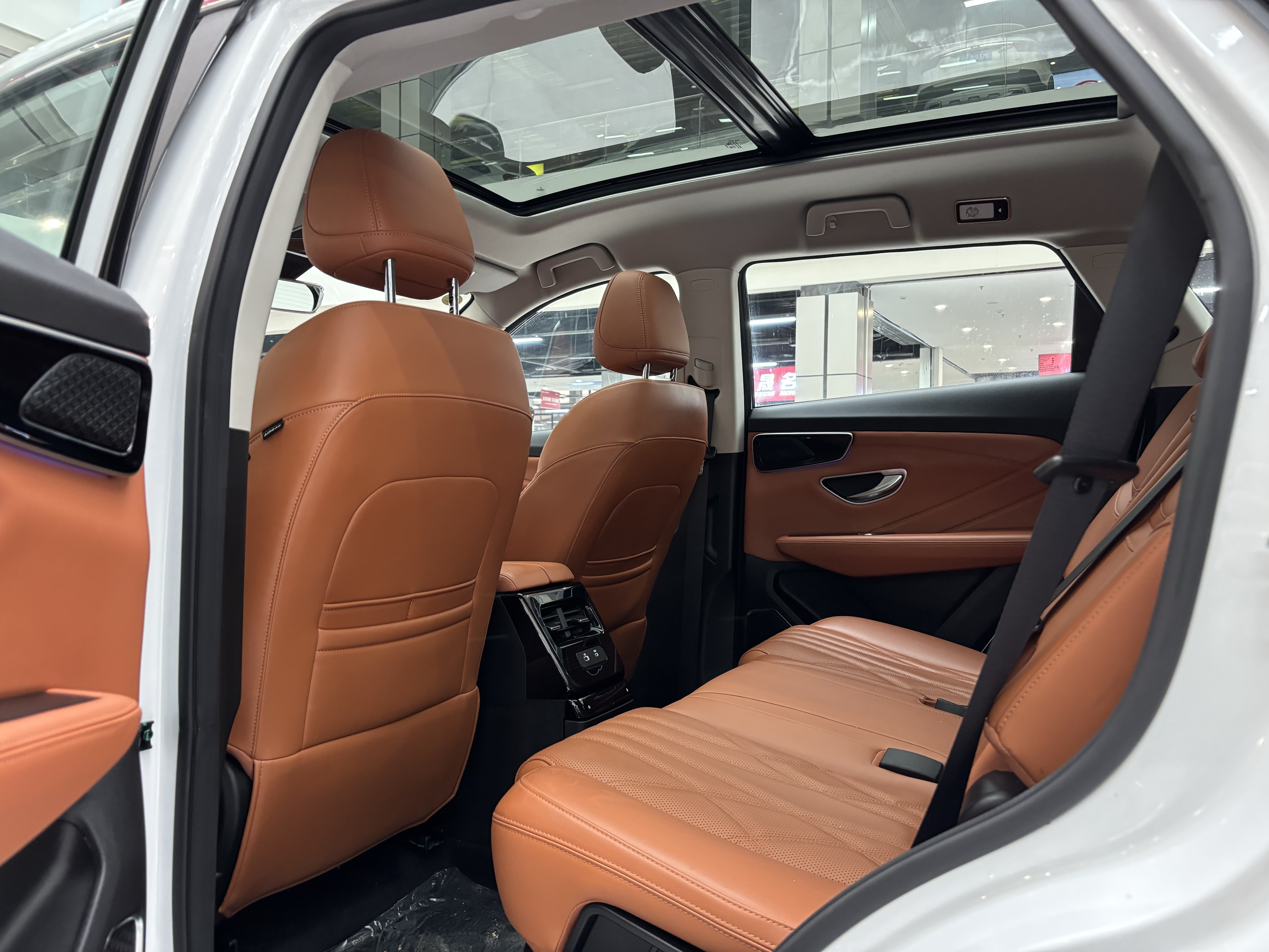 Jetour L7 2025 car image #5