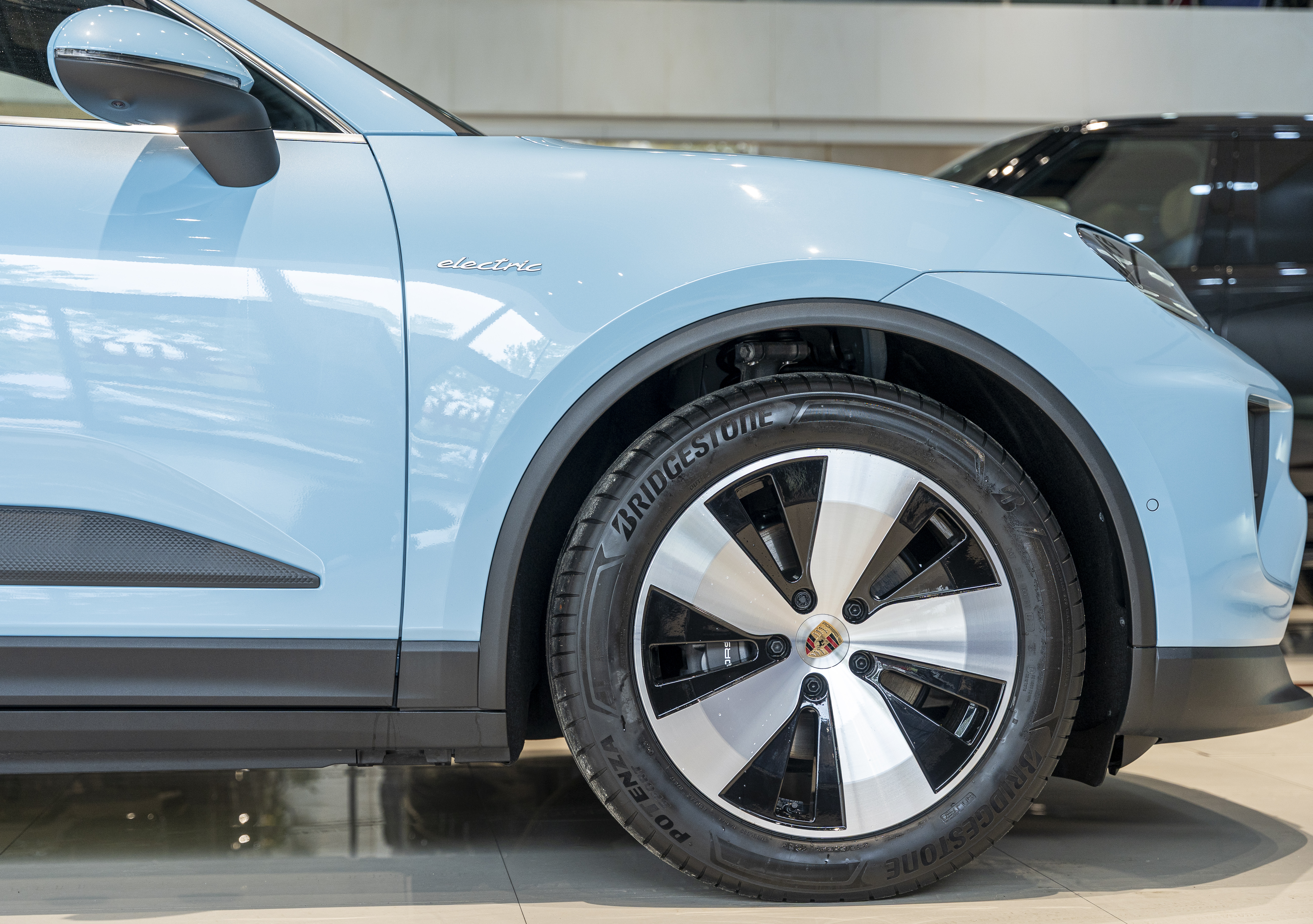 Venza 2025 car image #5