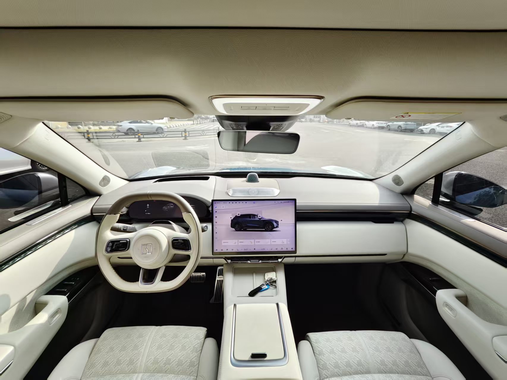 Zeekr 7X 2024 car image #5
