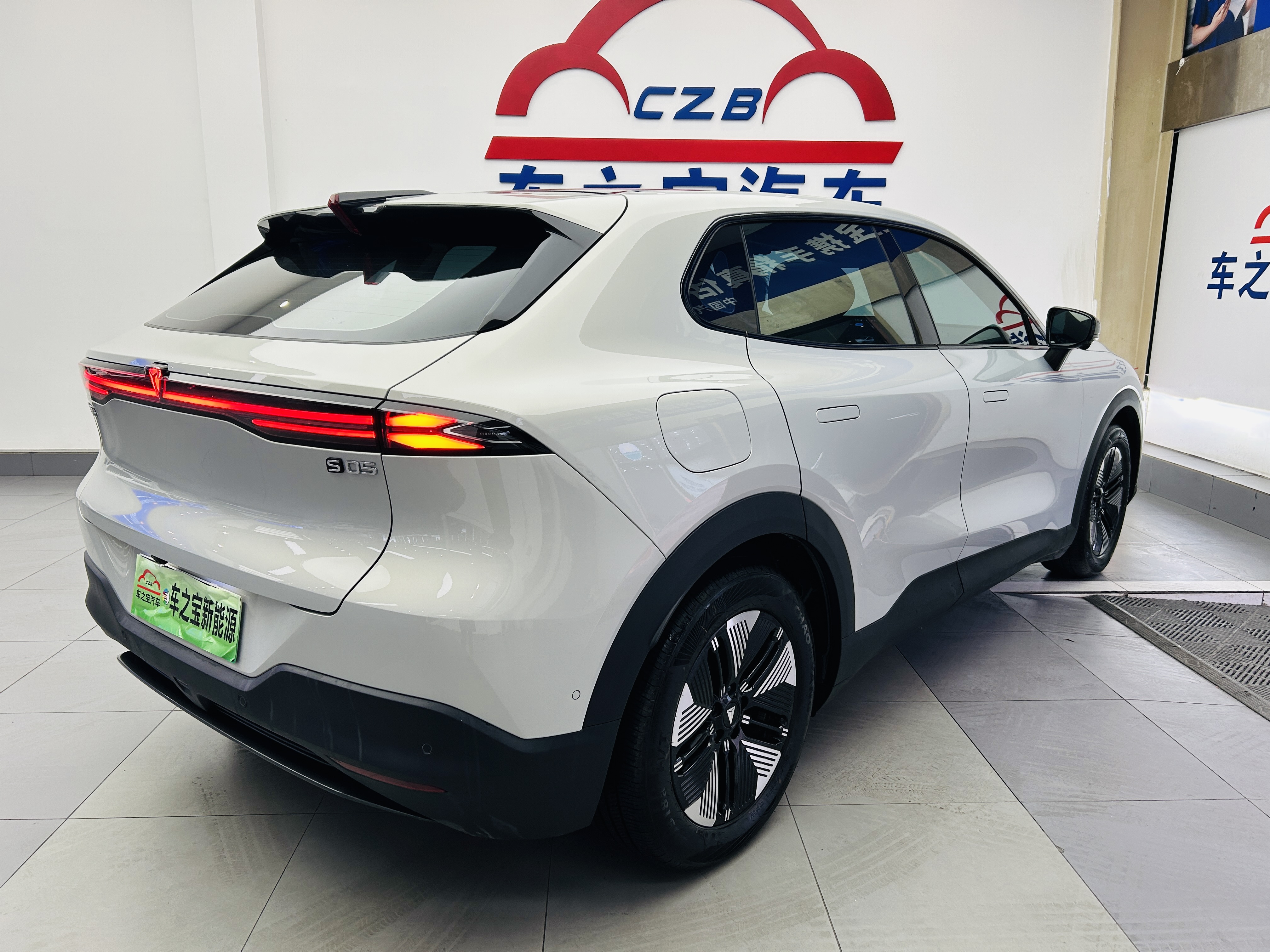 Deepal S05 2025 car image #5