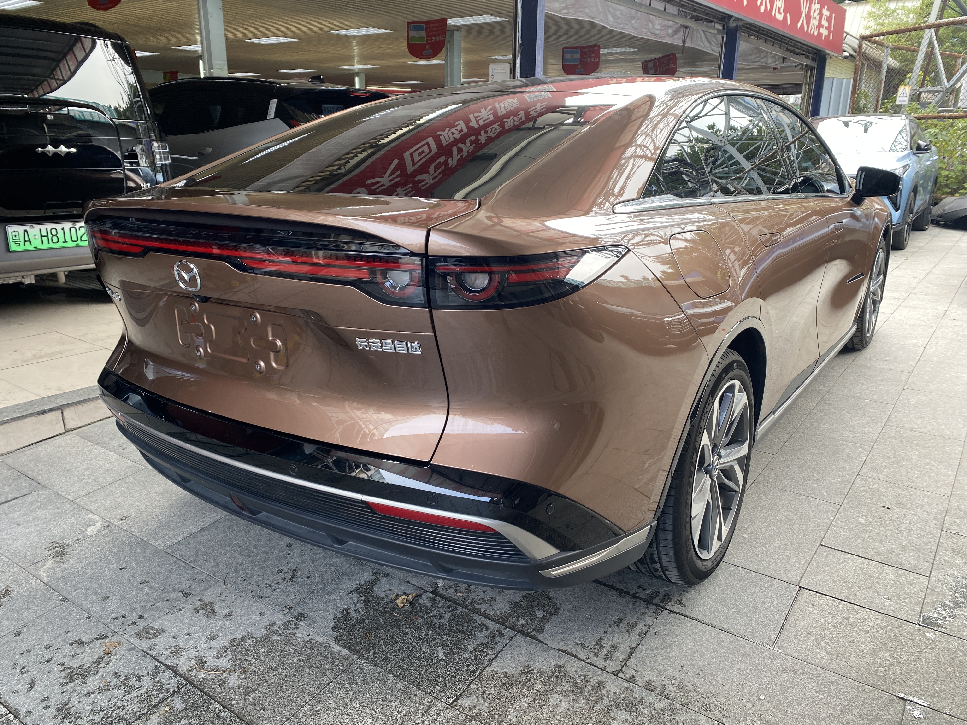 Mazda EZ-6 2024 صورة سيارة #5