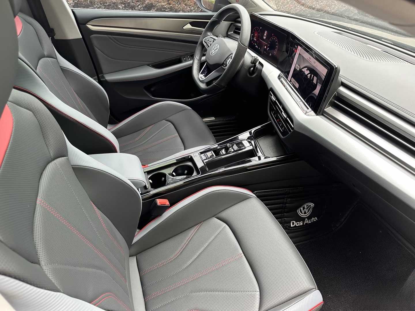 Volkswagen Lamando 2025 car image #5