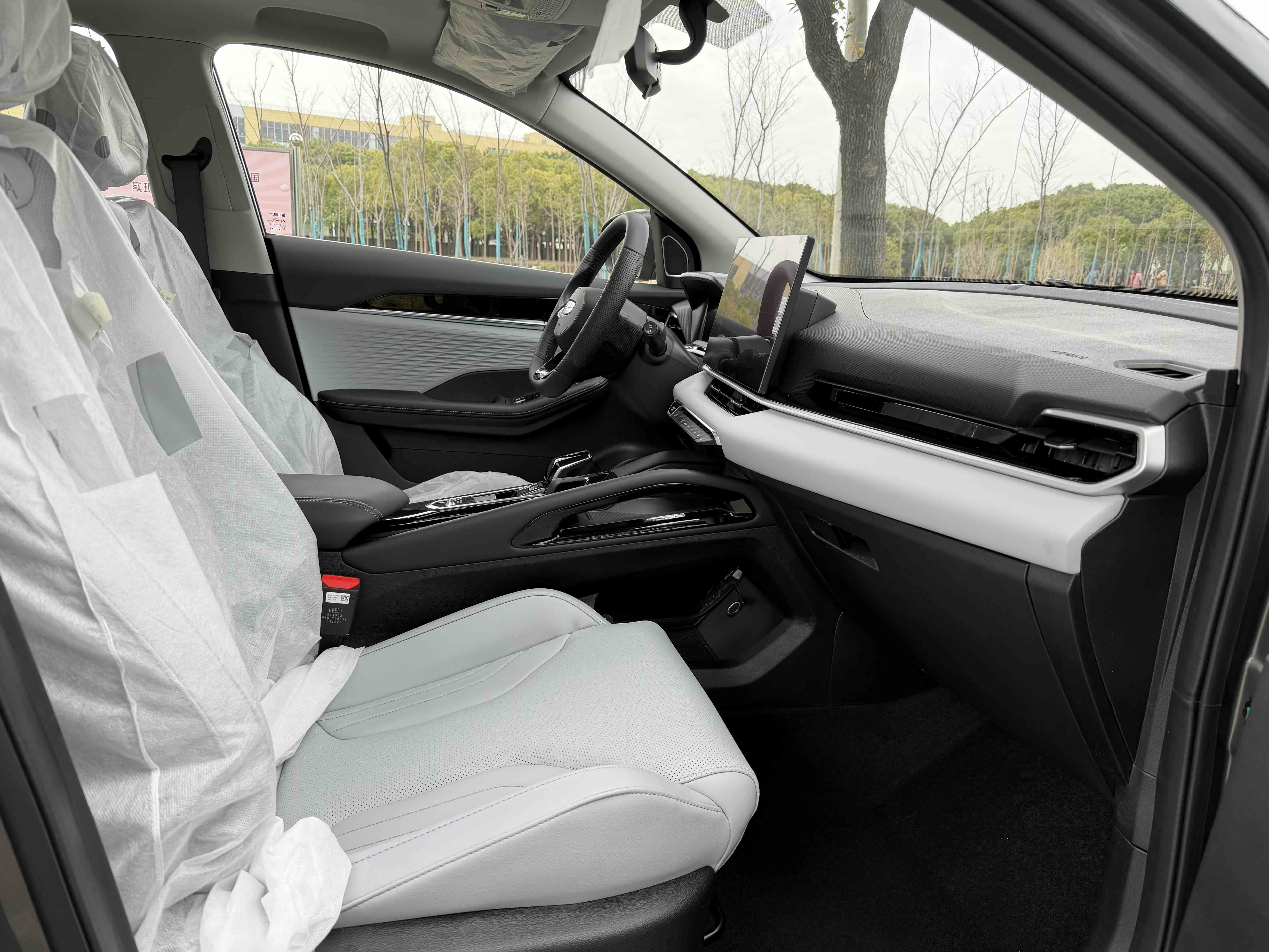 GEELY Coolray 2026 #5 GEELY Coolray 2026 immagine di auto #5