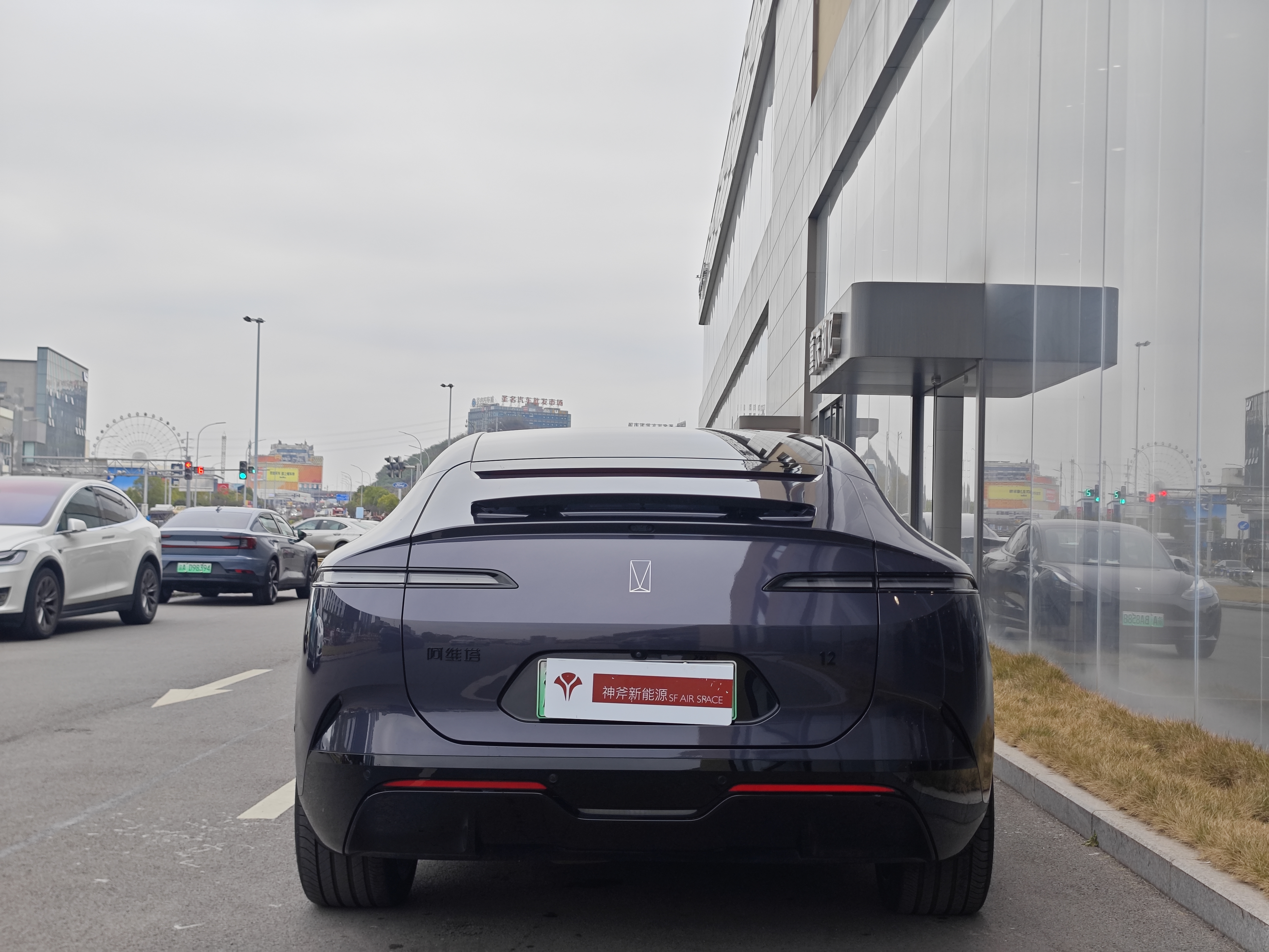 Avatr 12 2024 car image #5