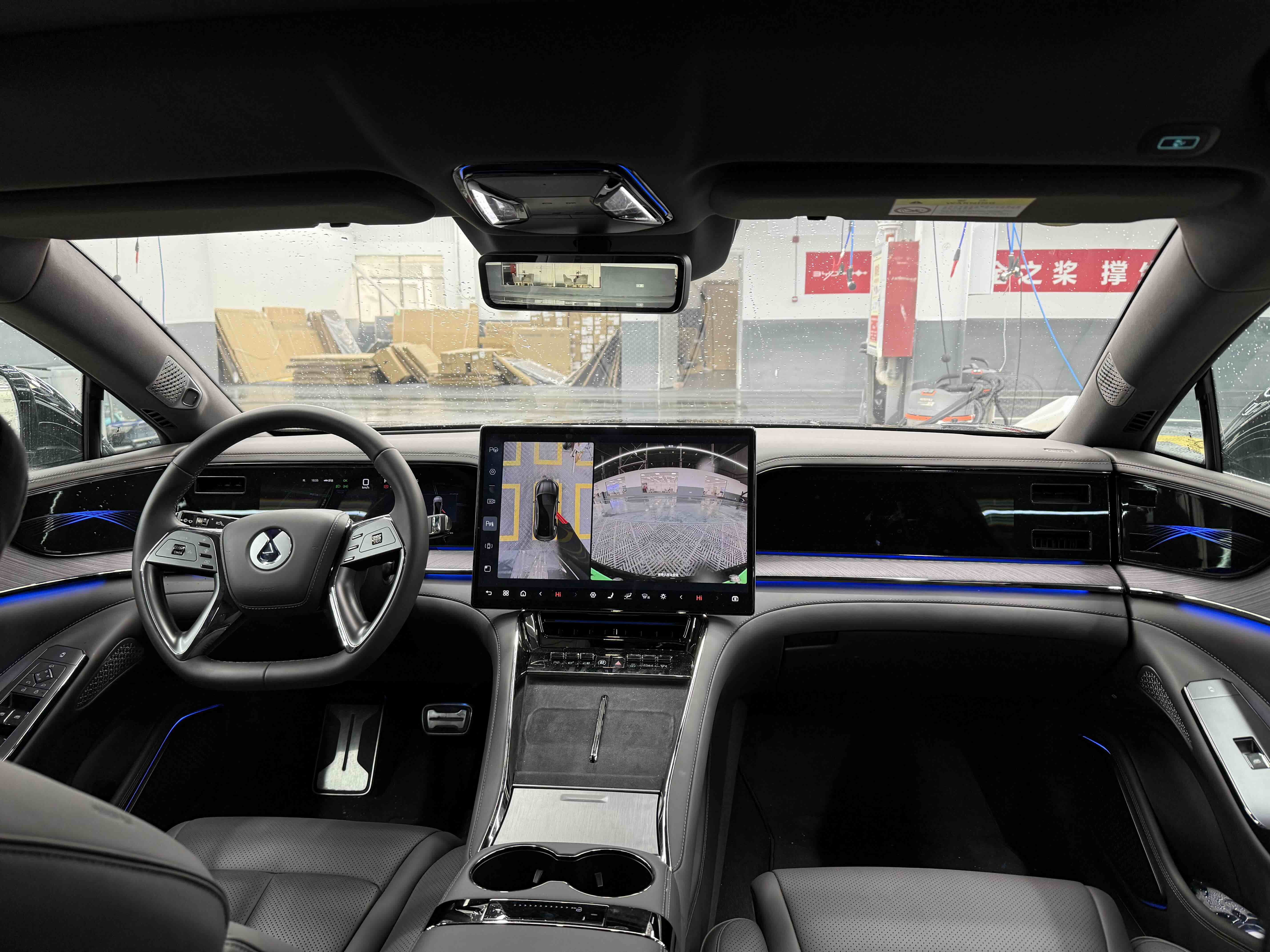 Denza Z9 2025 car image #5