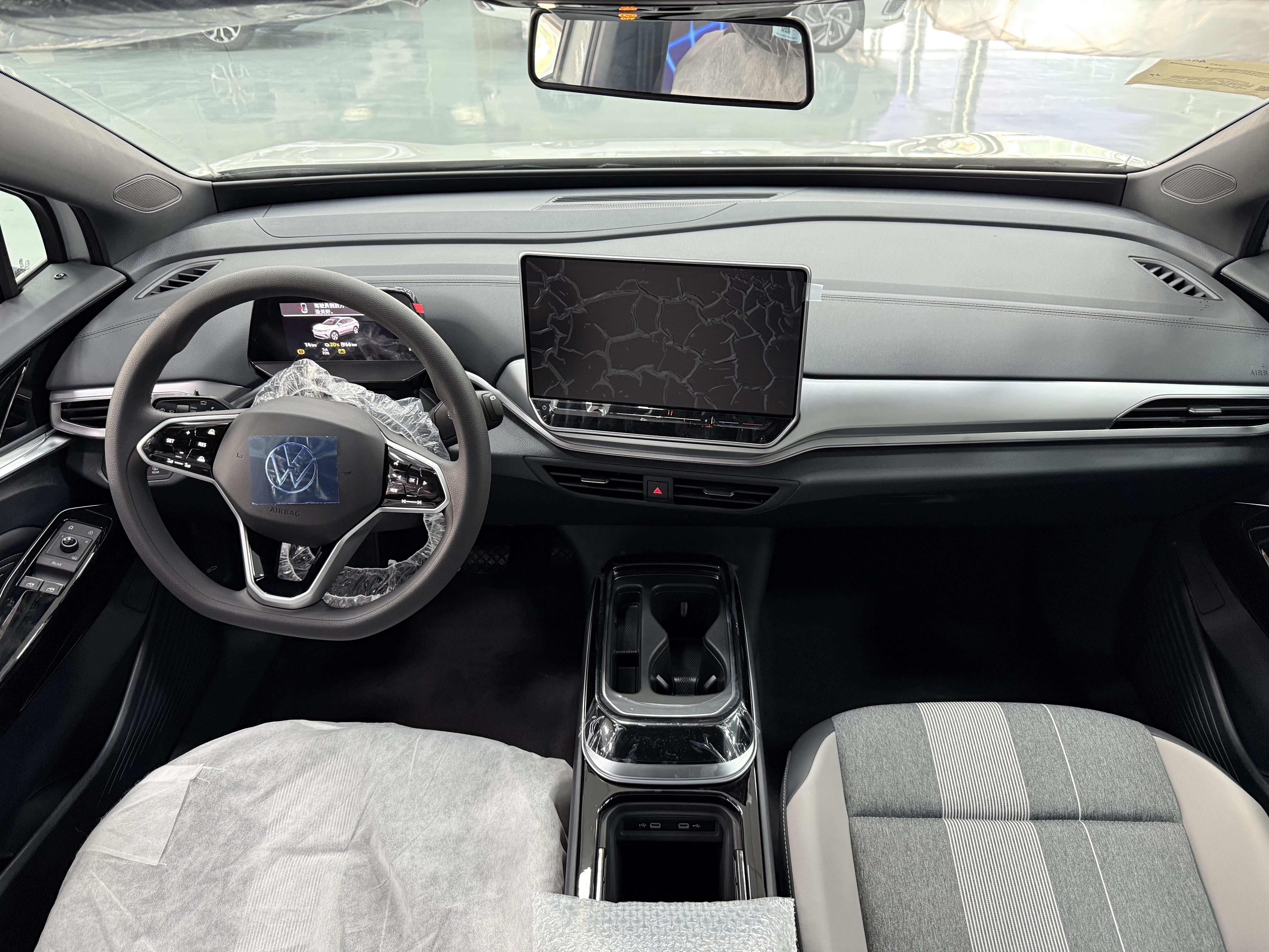 Volkswagen ID.4 Crozz 2025 car image #5