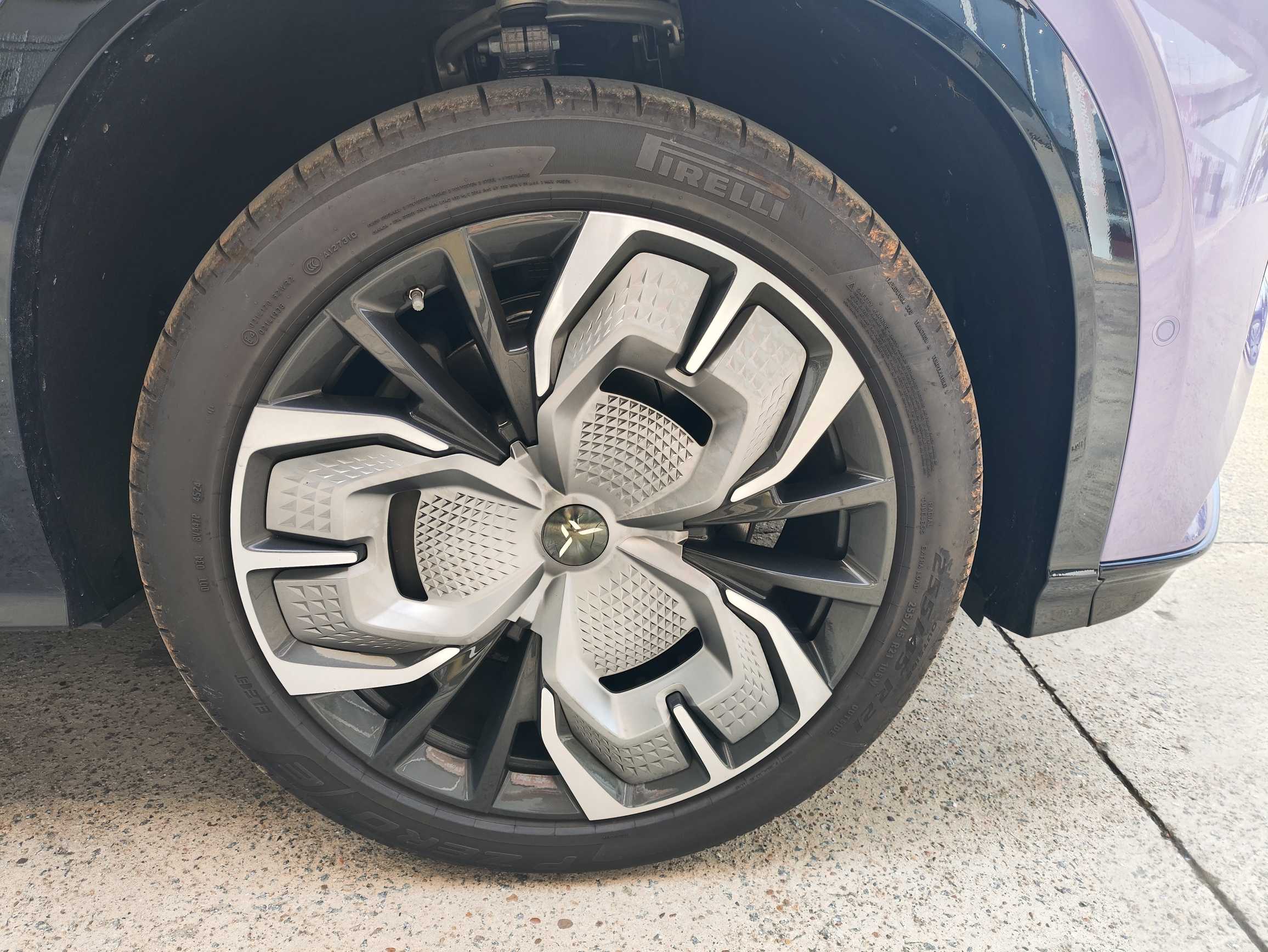 HongQi TianGong 08 2025 #5 HongQi TianGong 08 2025 car image #5