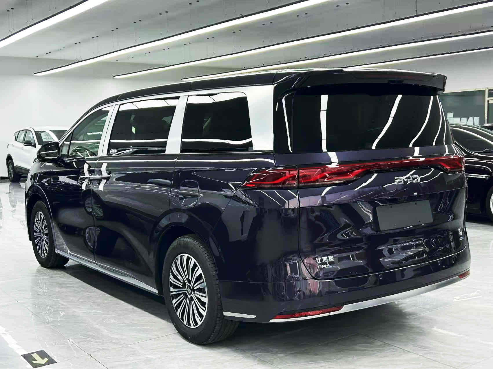 BYD Xia 2025 صورة سيارة #5