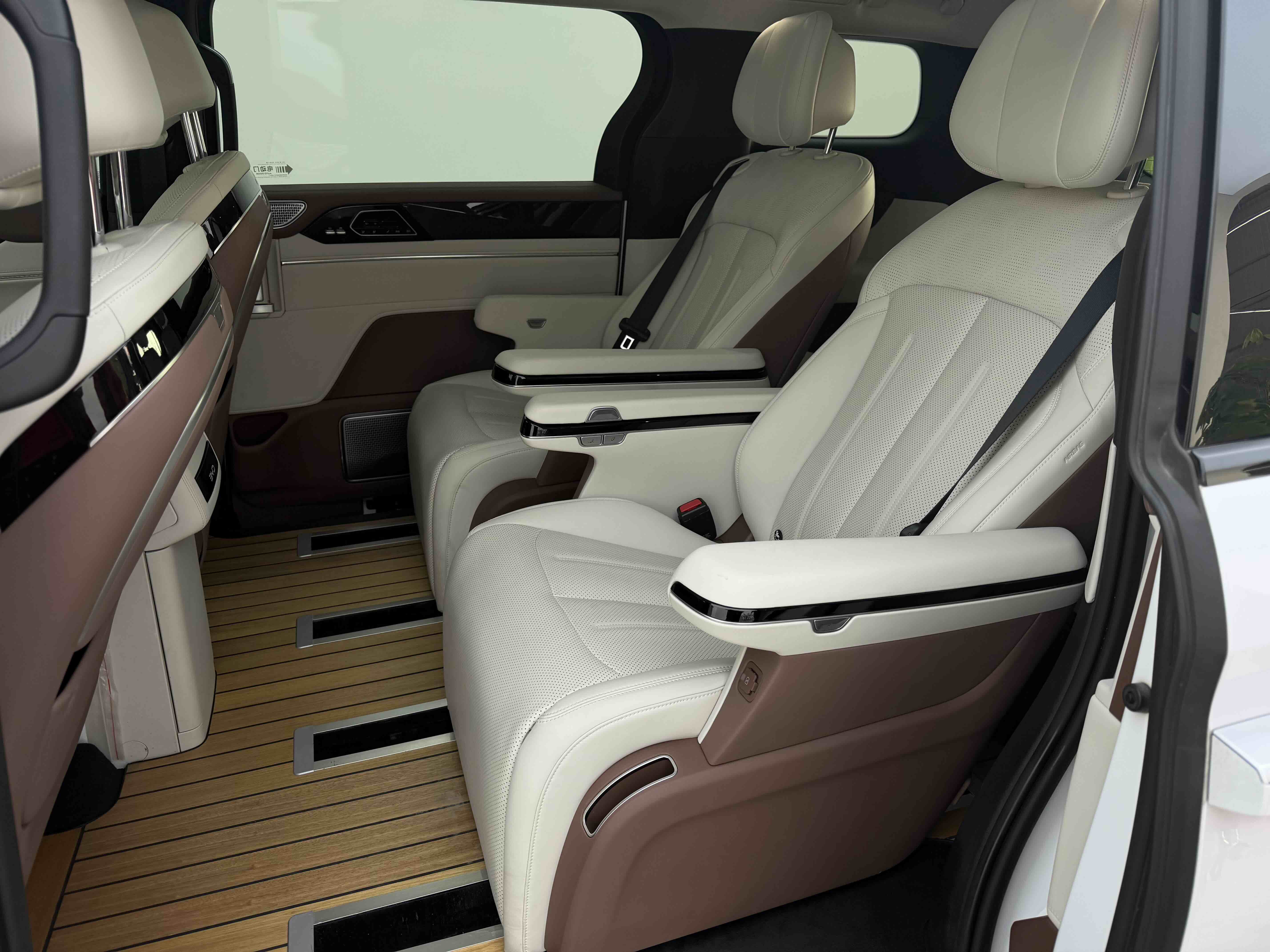 BYD Xia 2025 imagen de coche #5