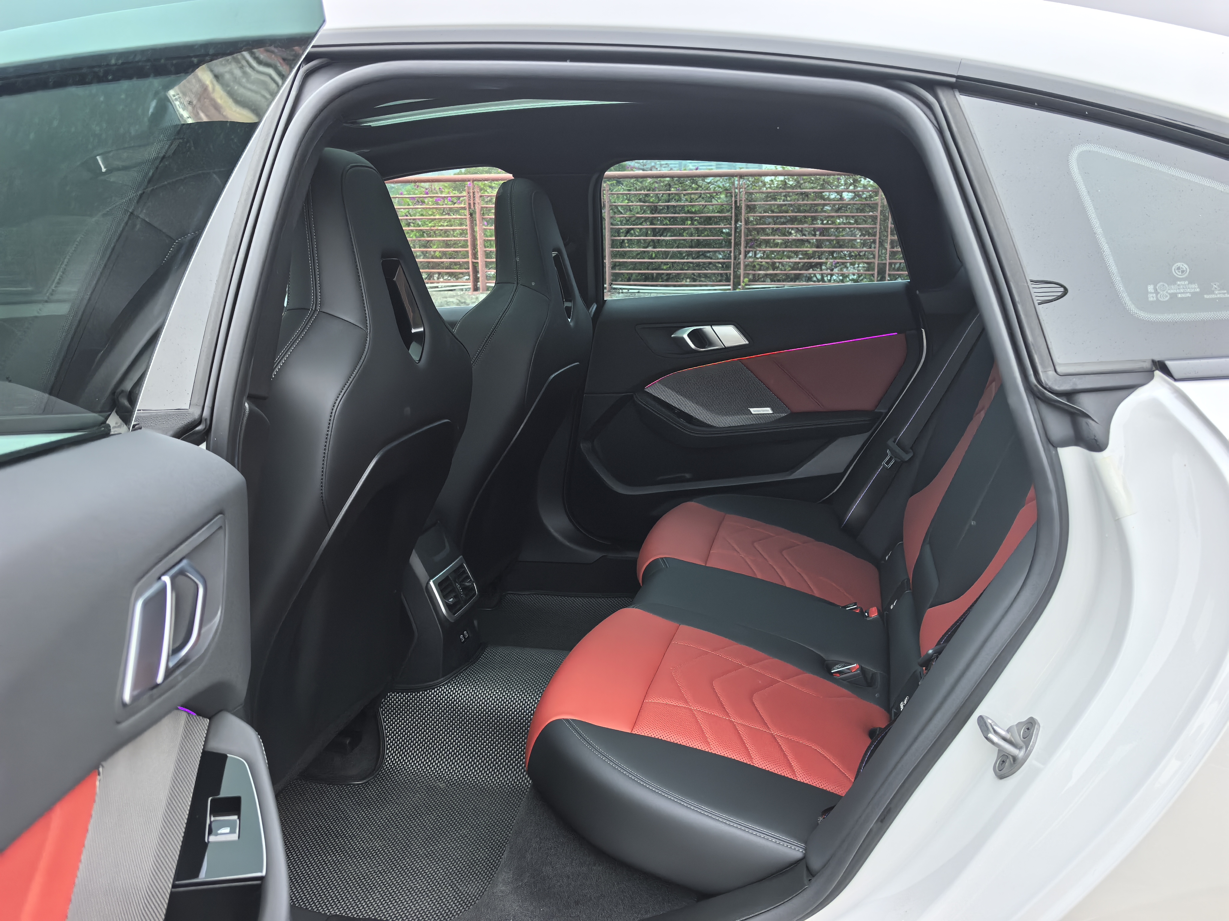 BMW M235L 2025 صورة سيارة #5