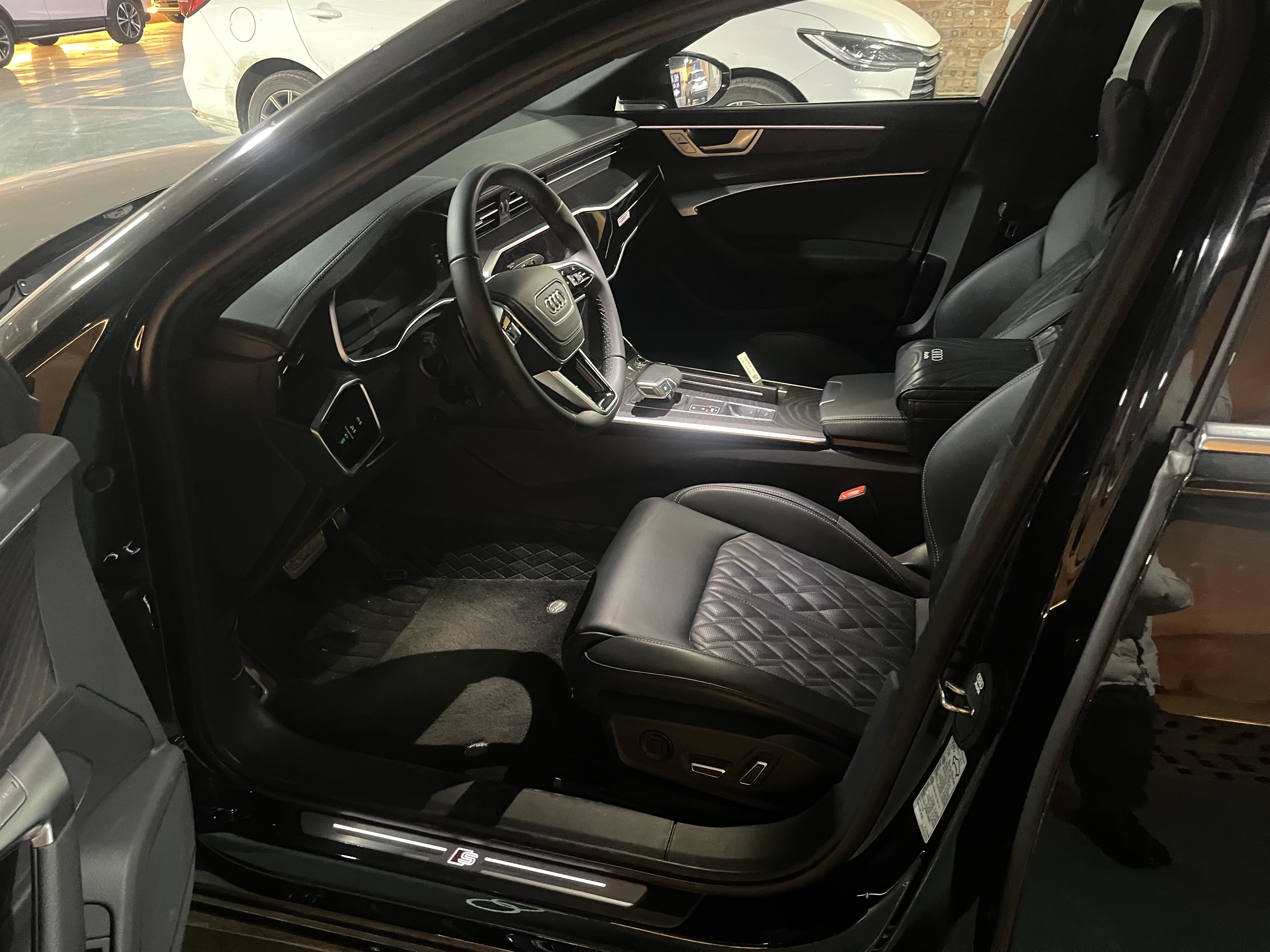 Audi A6L 2025 car image #5