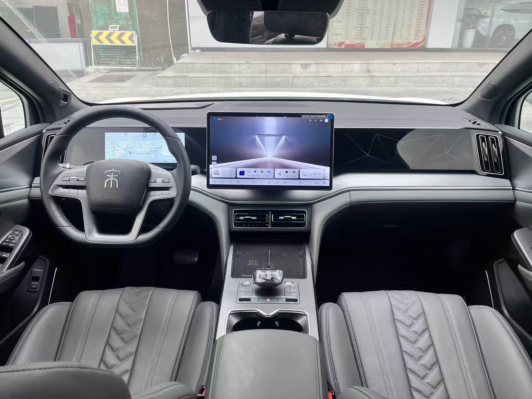BYD SongL DM-i 2025 car image #5