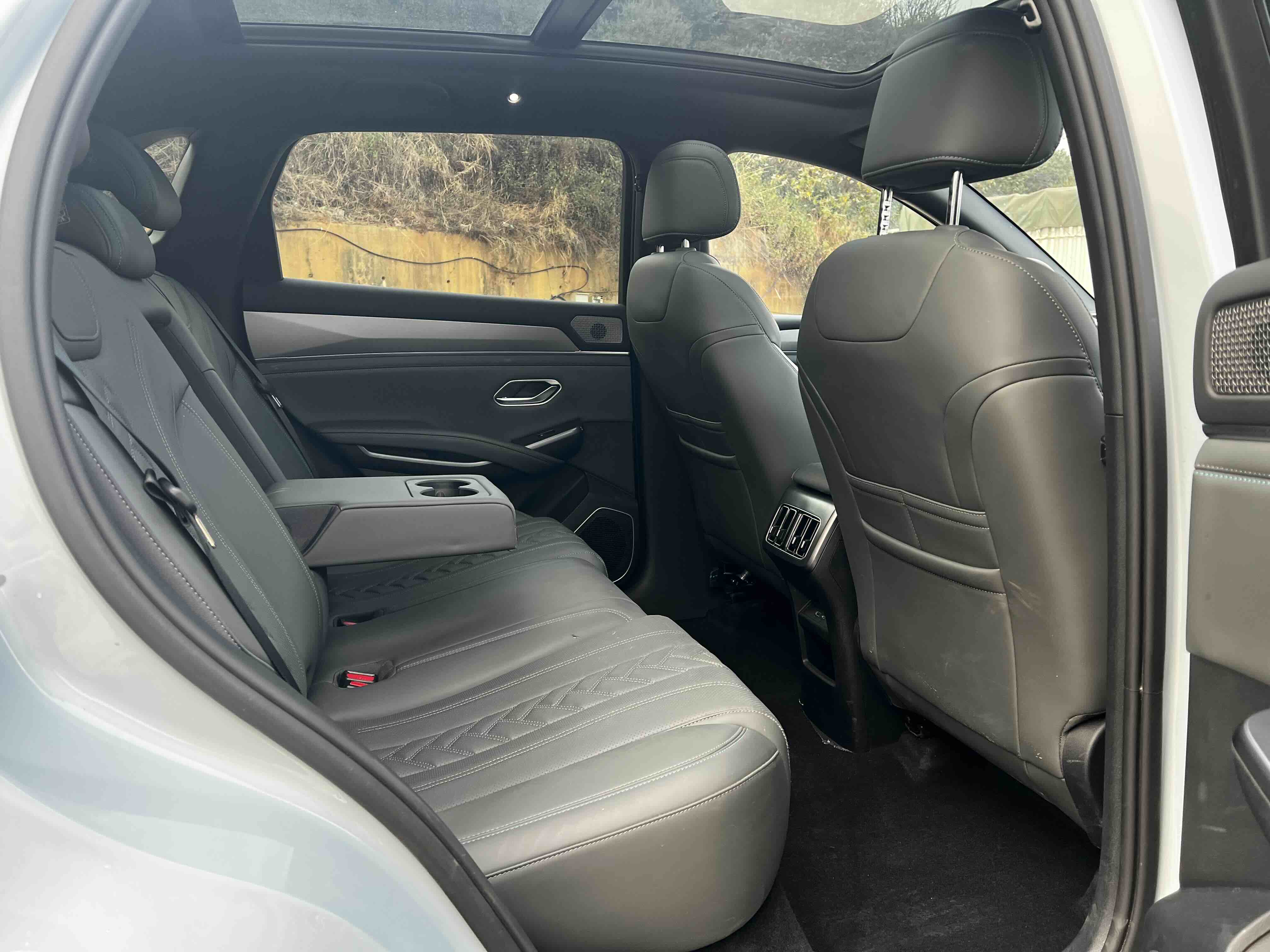 BYD SongL DM-i 2025 car image #5