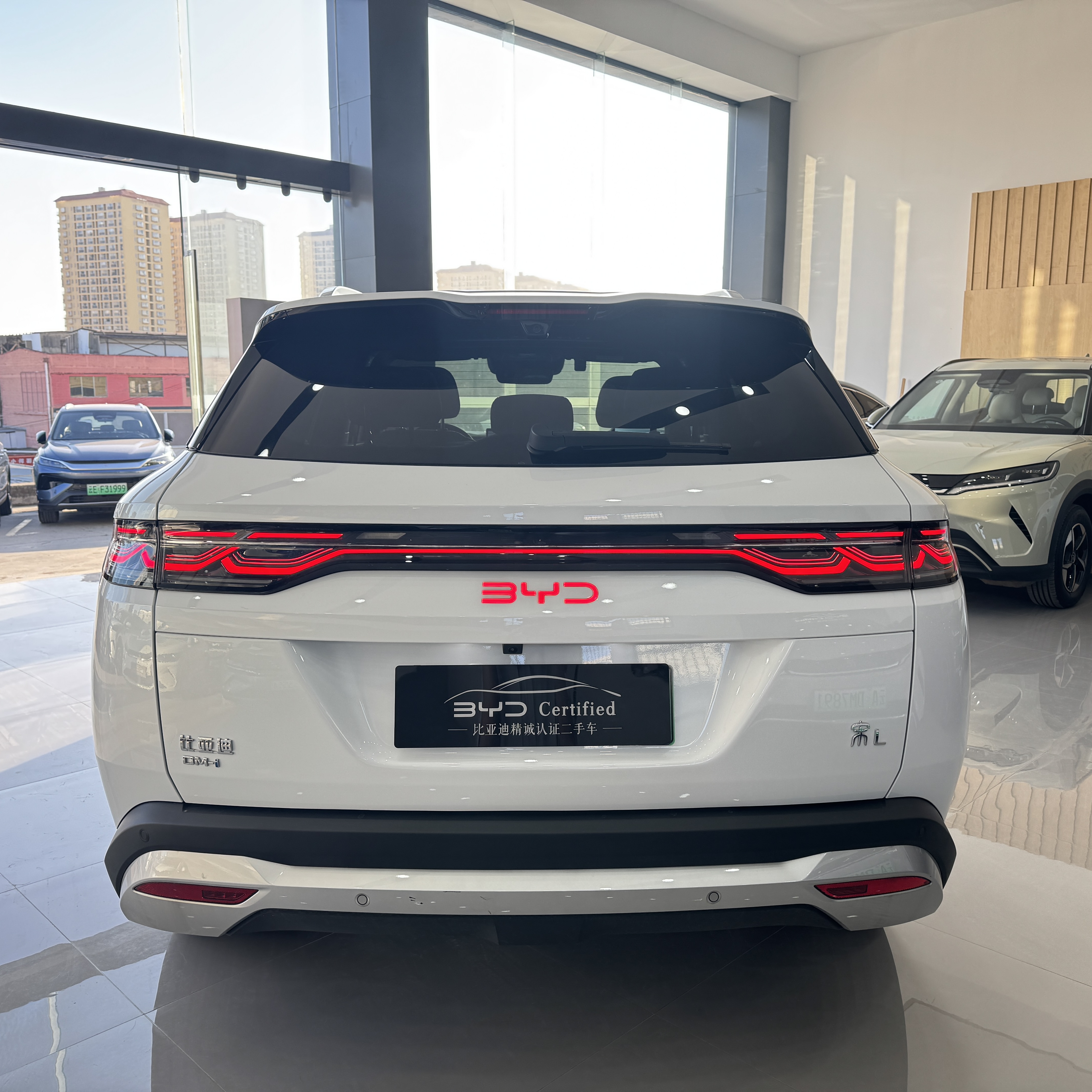 BYD SongL DM-i 2025 car image #5