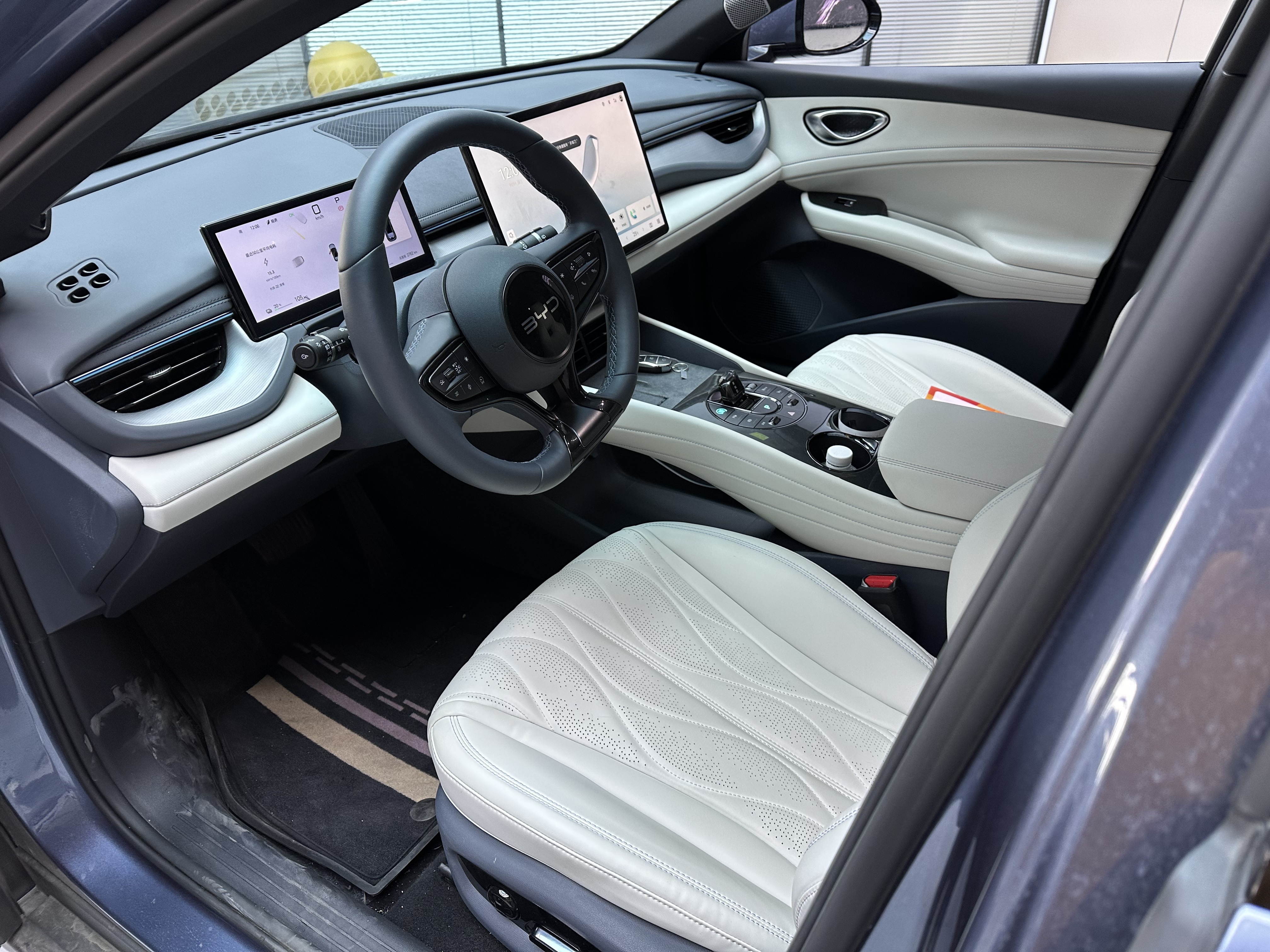 BYD Seal 06GT 2025 car image #5