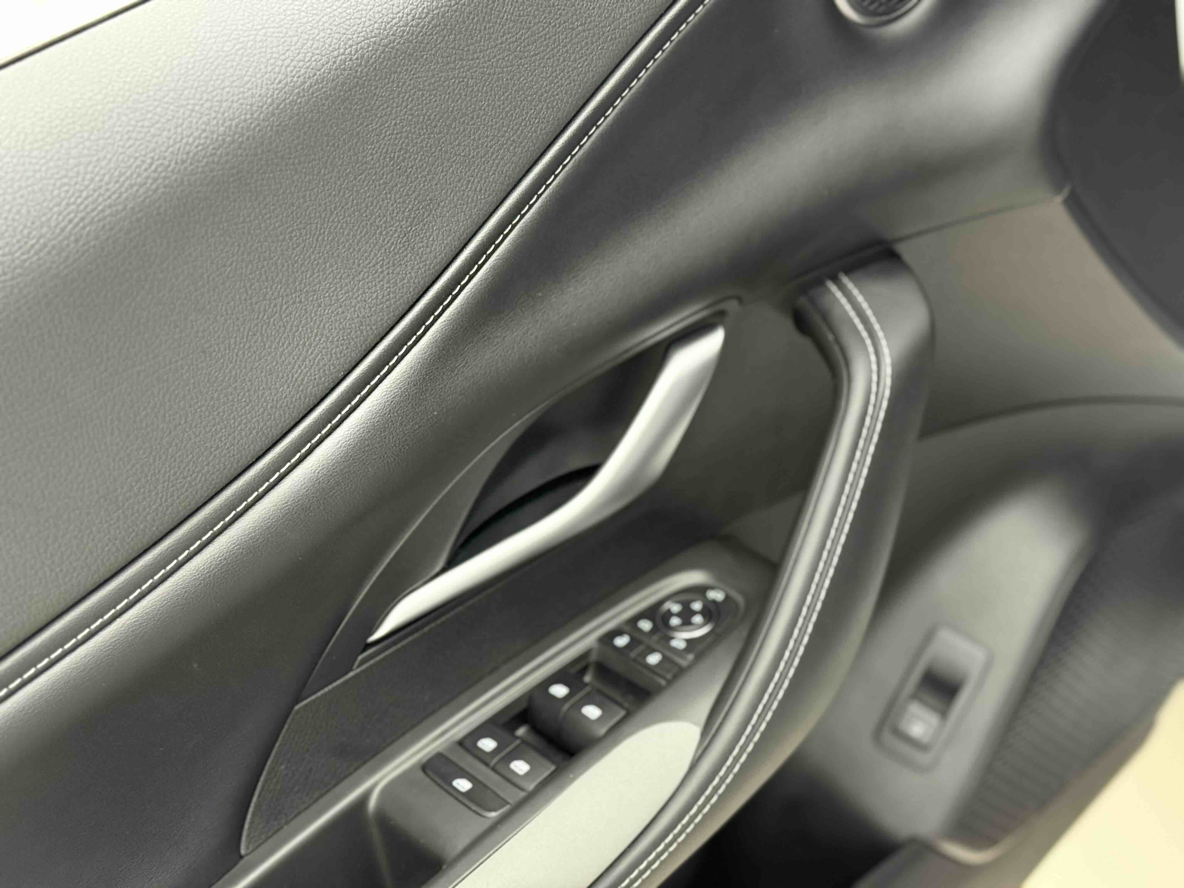 BYD Sea Lion 05 DM-i 2025 image de voiture #5