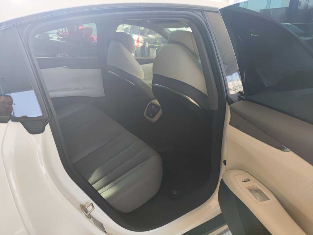 Deepal L07 2025 car image #5