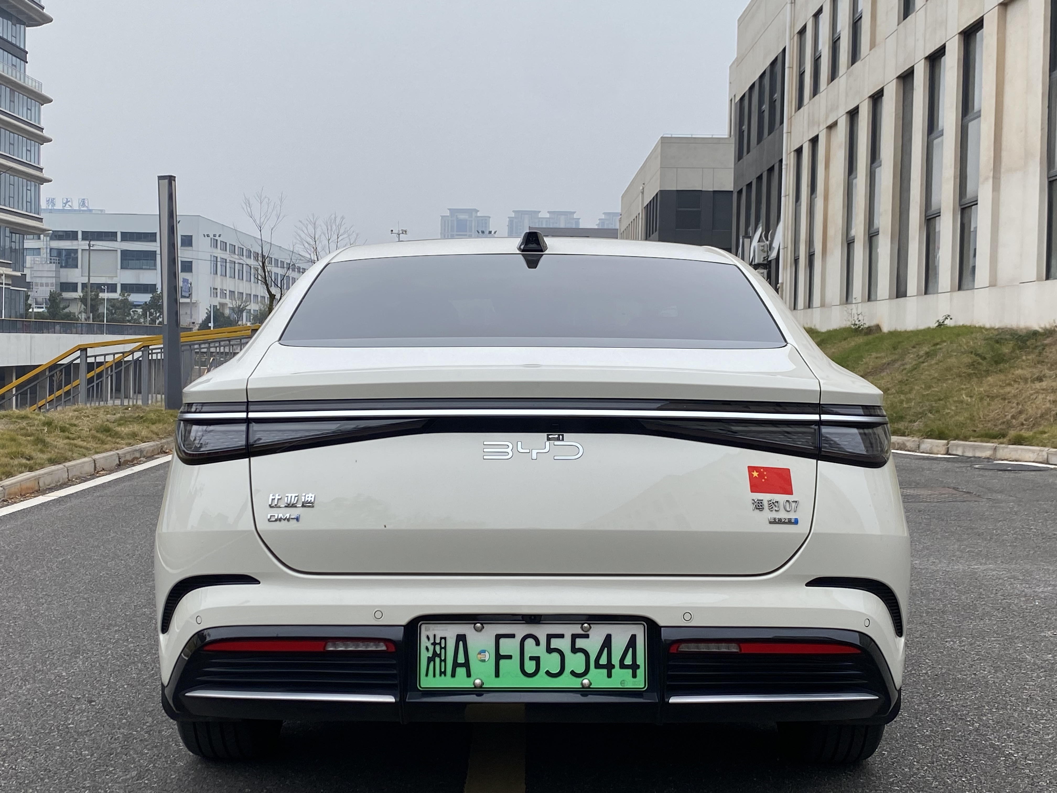 BYD Seal 07 DM-i 2025 #5 BYD Seal 07 DM-i 2025 car image #5