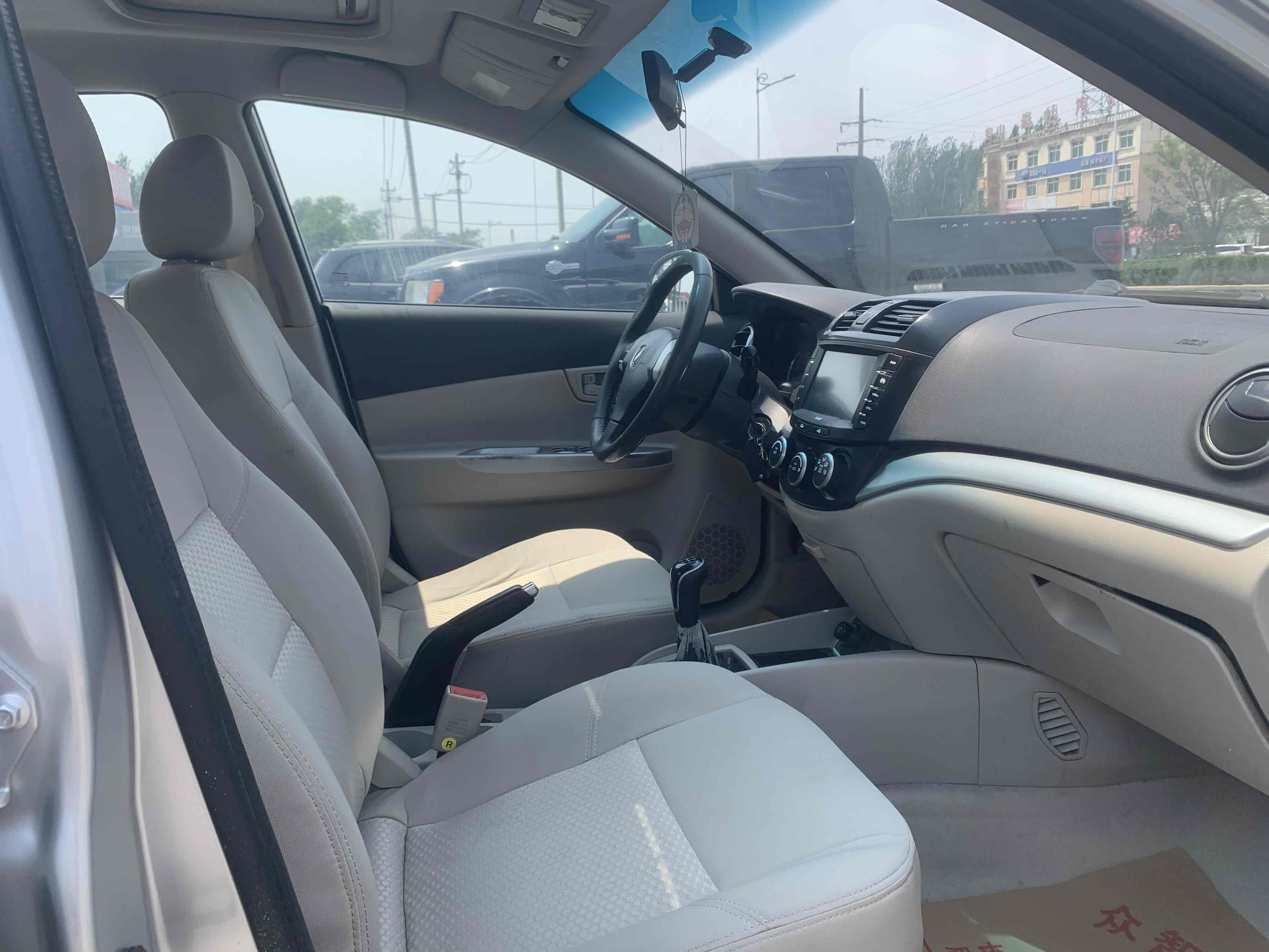 Changan Alsvin V5 2013 #5 Changan Alsvin V5 2013 car image #5