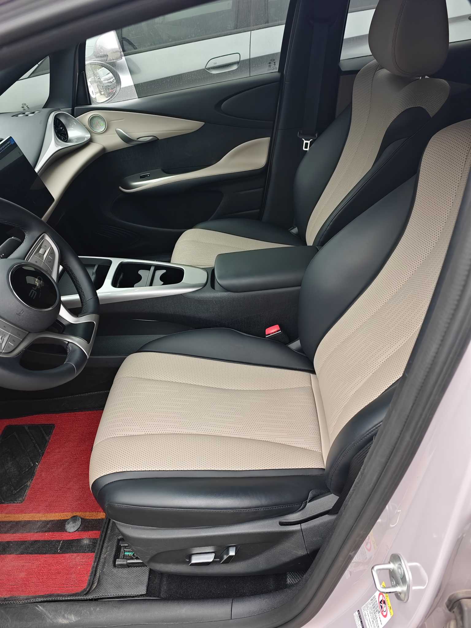 BYD Dolphin 2025 car image #5