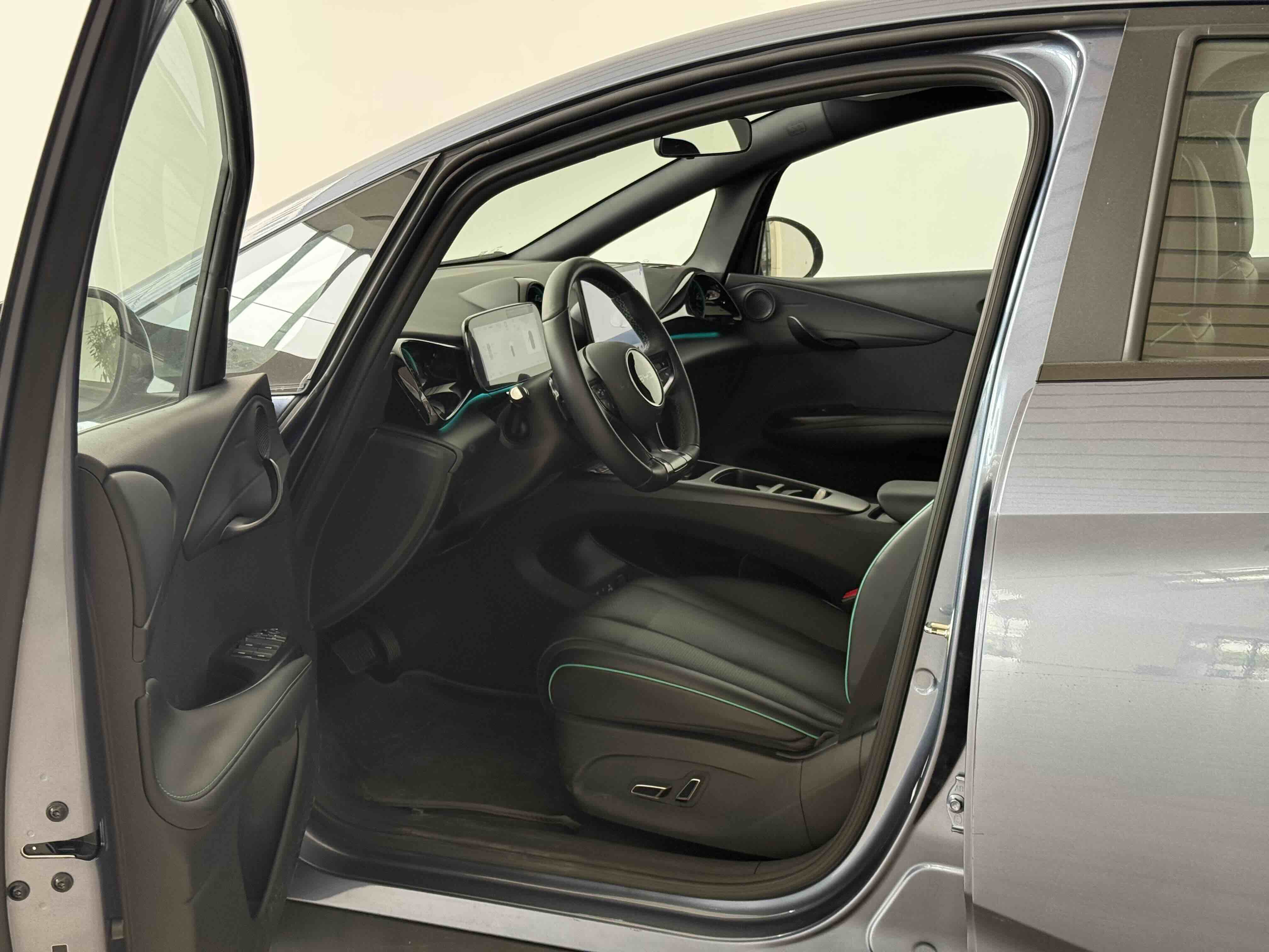 BYD Dolphin 2025 صورة سيارة #5