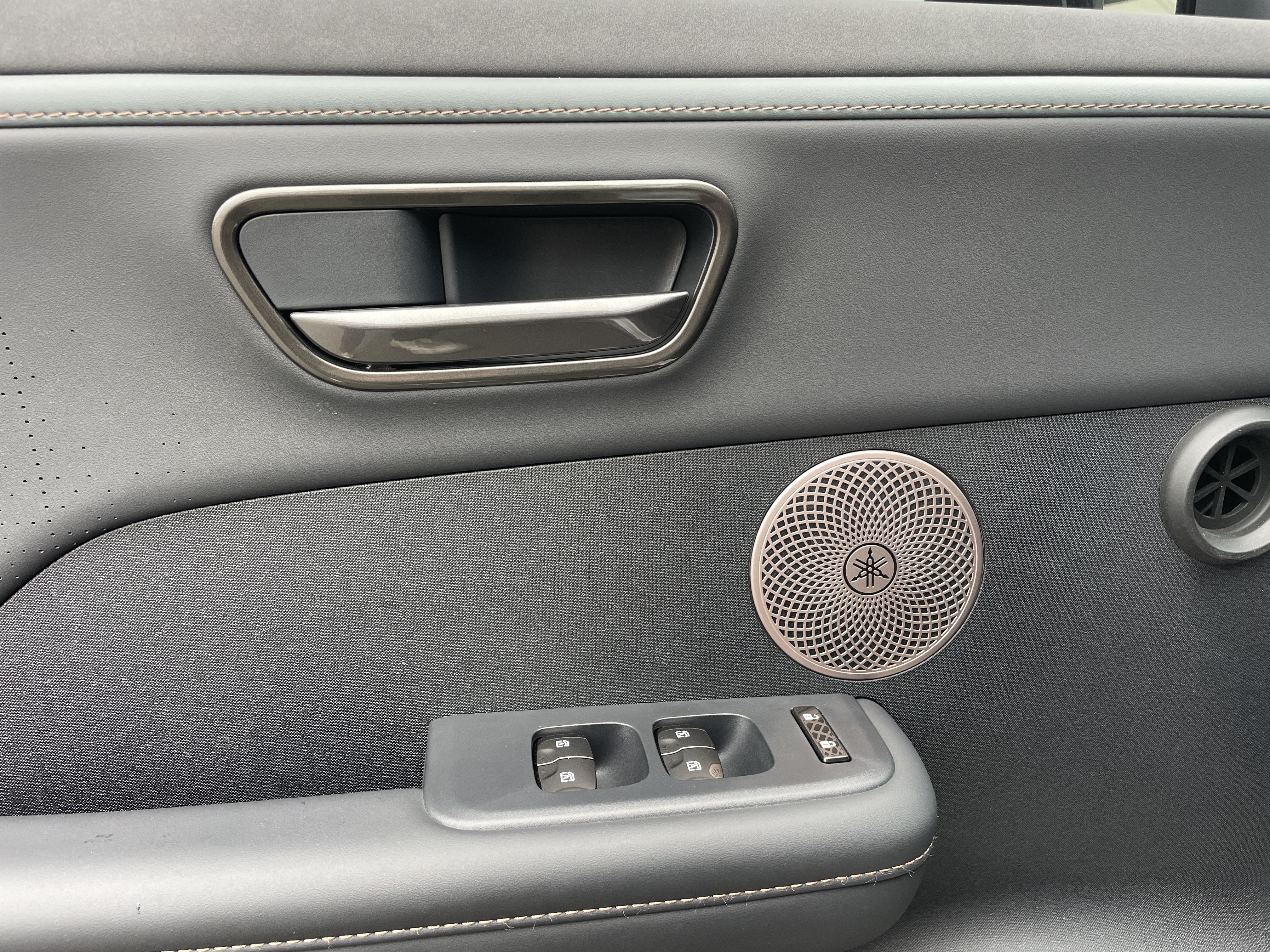 Toyota Bozhi 3X 2025 car image #5