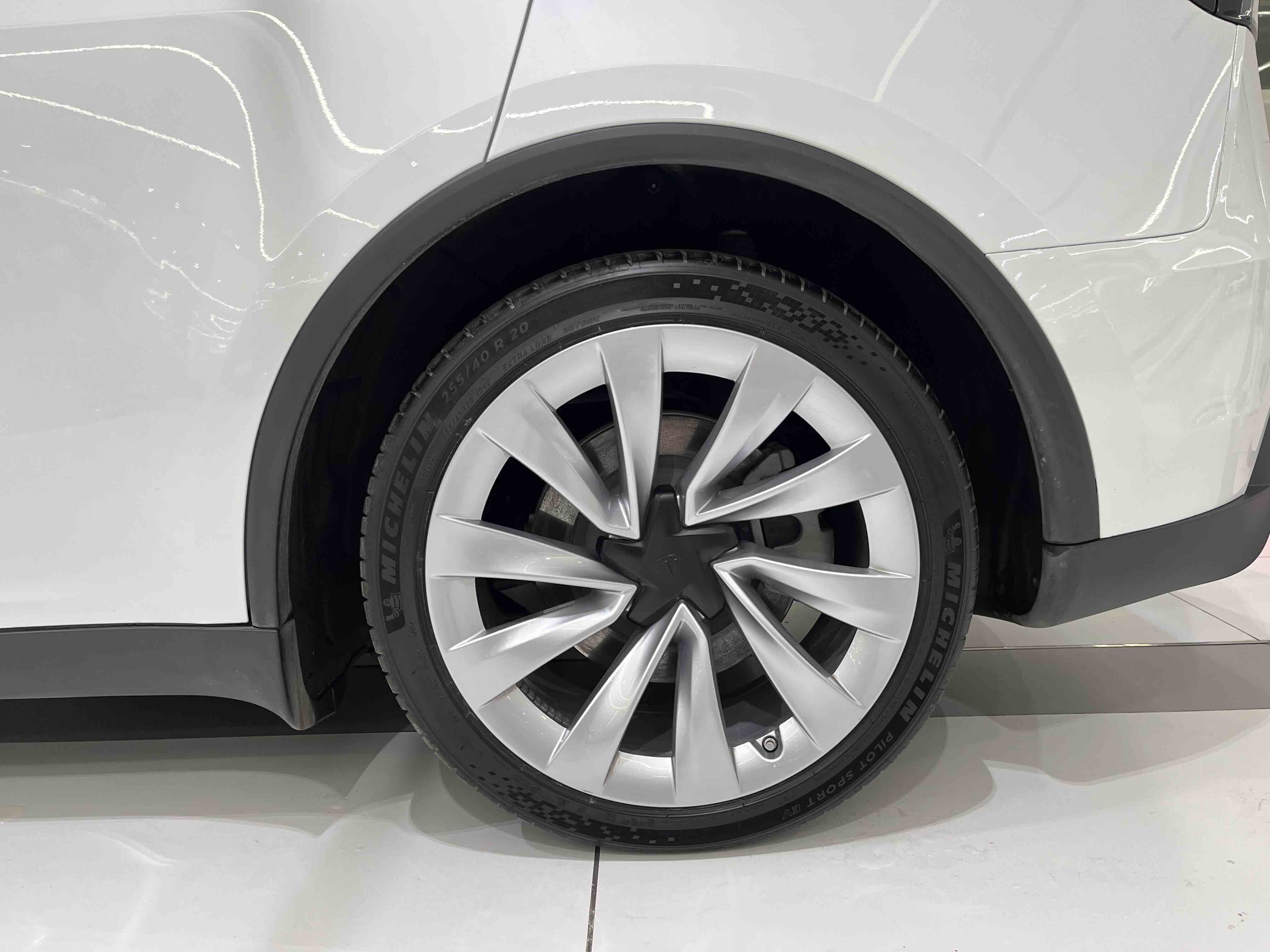 特斯拉 Model Y 2025 汽车图片 #5