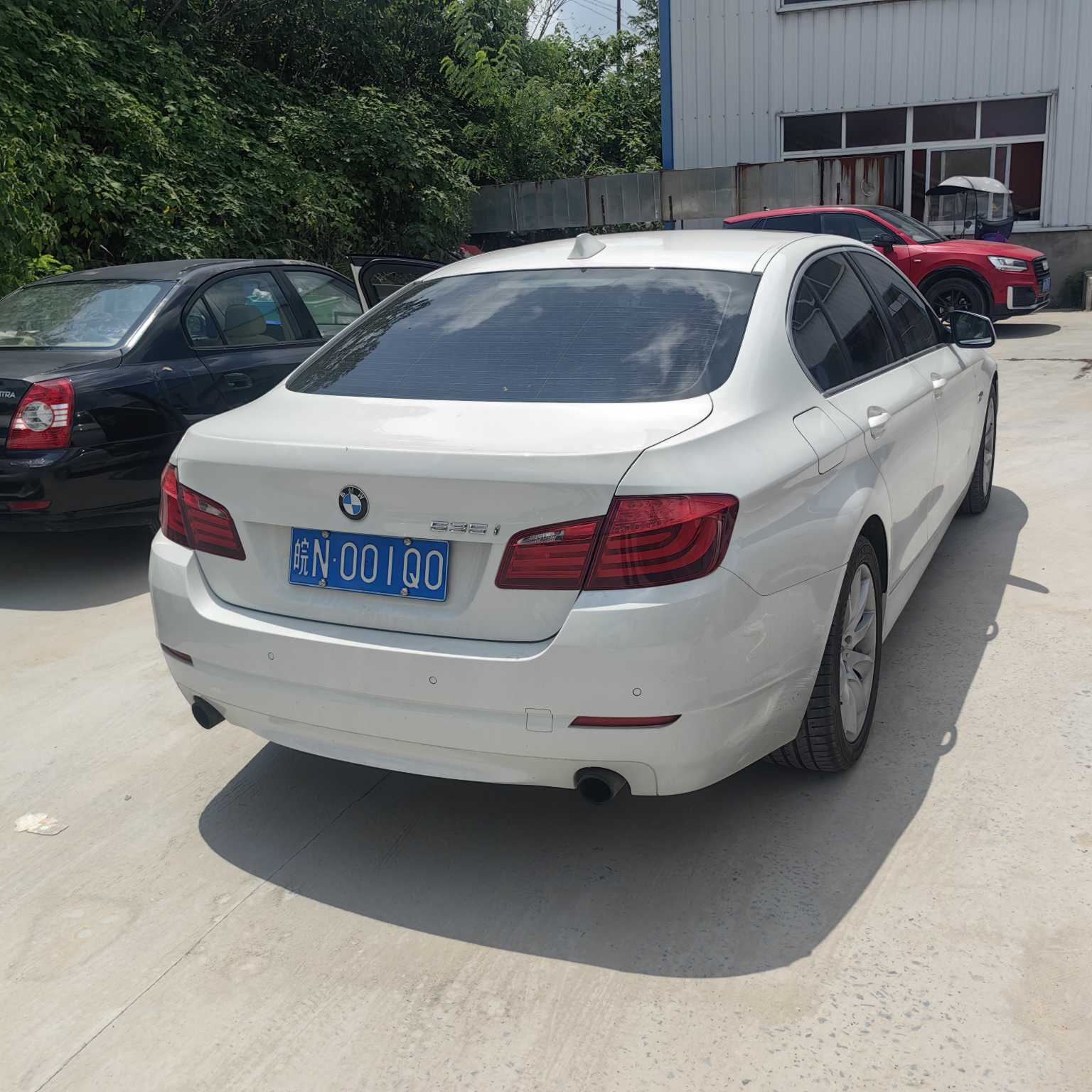 BMW 5 Series (Imported) 2011 car image #5