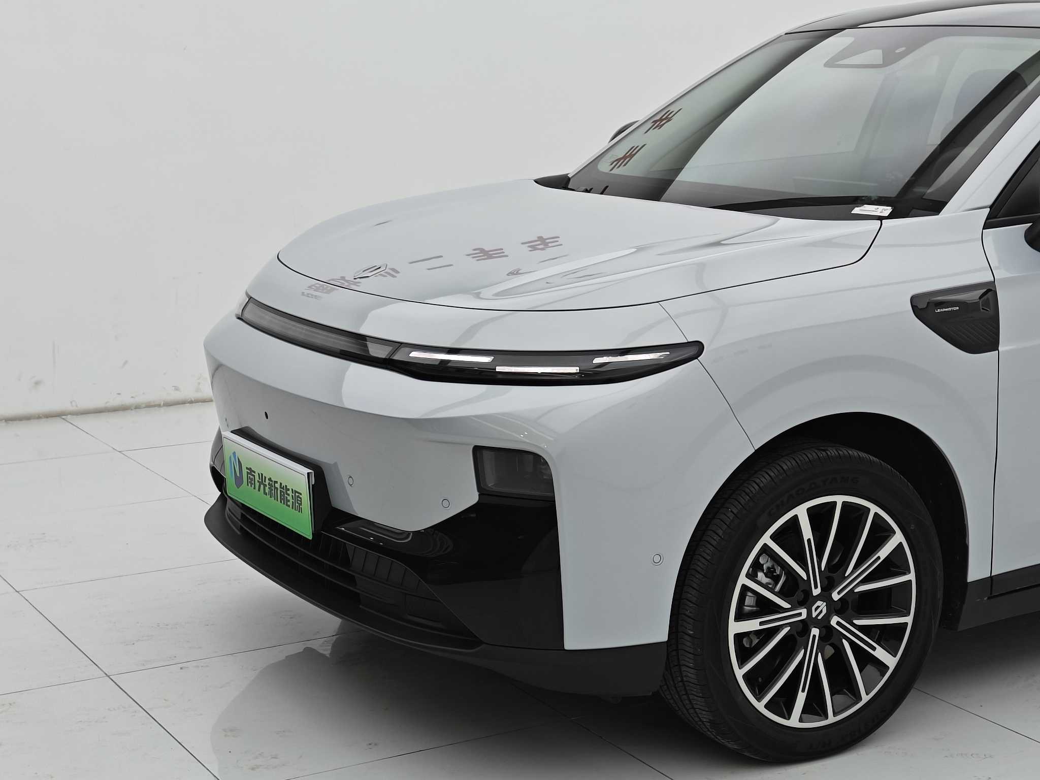 零跑汽车 零跑B10 2025 汽车图片 #5