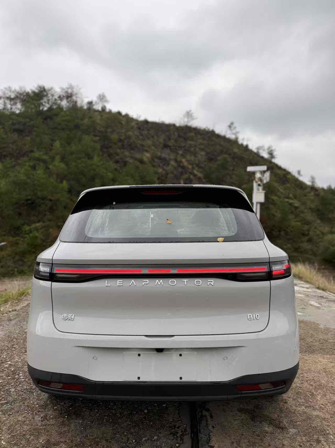 零跑汽车 零跑B10 2025 汽车图片 #5